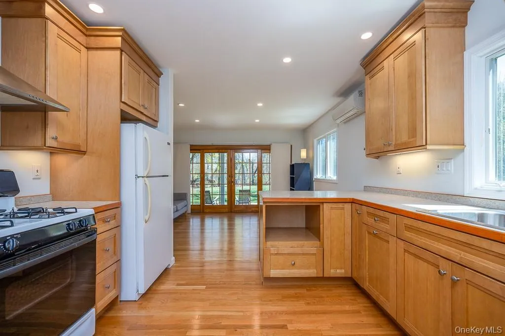 644 Gilbert Avenue, Orangetown, NY, 2 Bedrooms Bedrooms, 4 Rooms Rooms,1 BathroomBathrooms,Residential Lease,For Rent,Gilbert,0,1035664 644 Gilbert Avenue, Orangetown, NY, 2 Bedrooms Bedrooms, 4 Rooms Rooms,1 BathroomBathrooms,Residential Lease,For Rent,Gilbert,0,1035664