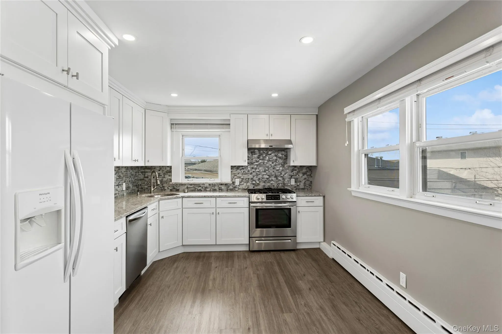31 Julian Place, Hempstead, NY, 3 Bedrooms Bedrooms, 6 Rooms Rooms,1 BathroomBathrooms,Residential Lease,For Rent,Julian,0,1035670 31 Julian Place, Hempstead, NY, 3 Bedrooms Bedrooms, 6 Rooms Rooms,1 BathroomBathrooms,Residential Lease,For Rent,Julian,0,1035670