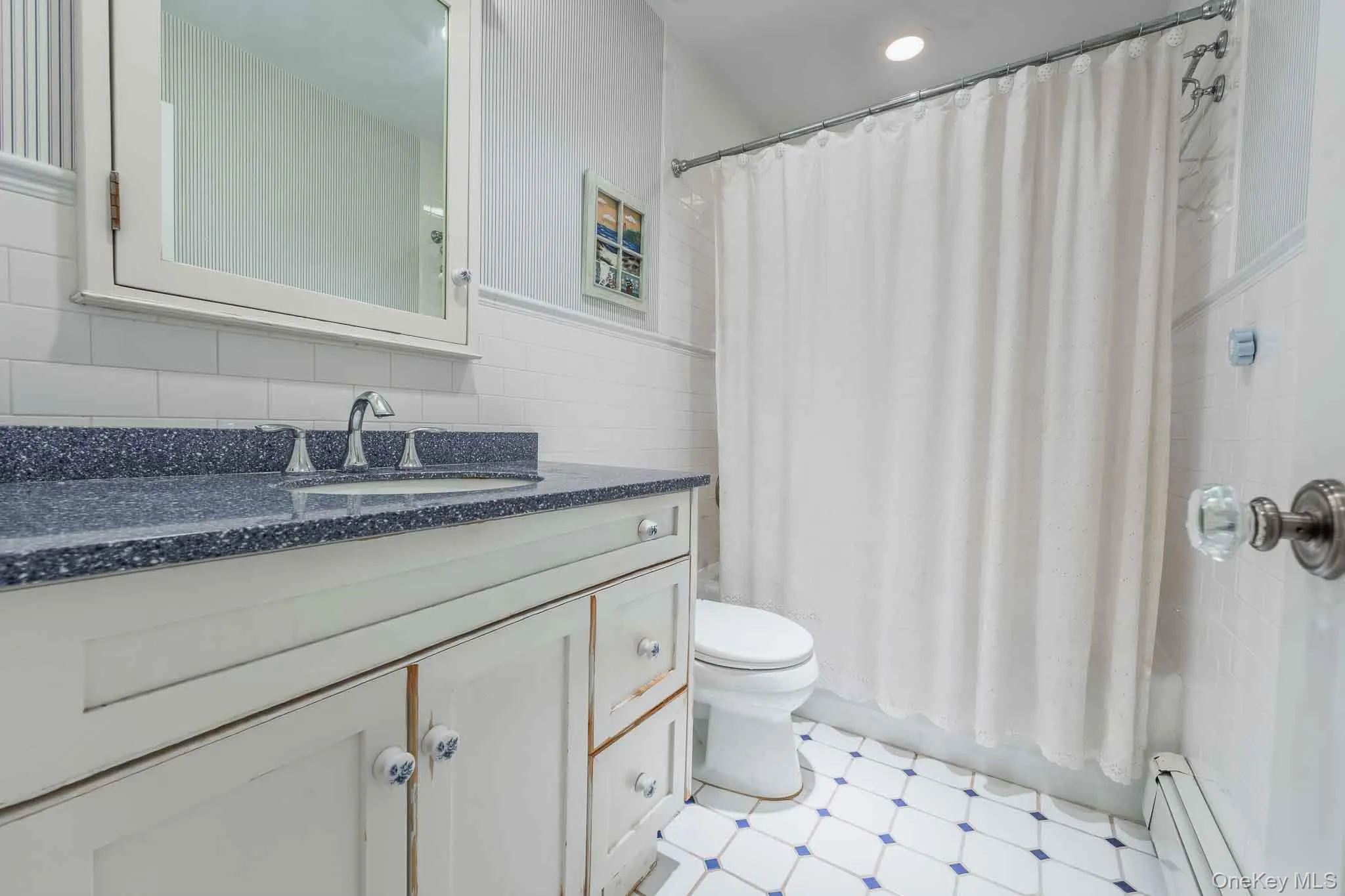 19 Howland Road, Hempstead, NY, 4 Bedrooms Bedrooms, 8 Rooms Rooms,2 BathroomsBathrooms,Residential,For Rent,Howland,0,1035673 19 Howland Road, Hempstead, NY, 4 Bedrooms Bedrooms, 8 Rooms Rooms,2 BathroomsBathrooms,Residential,For Rent,Howland,0,1035673