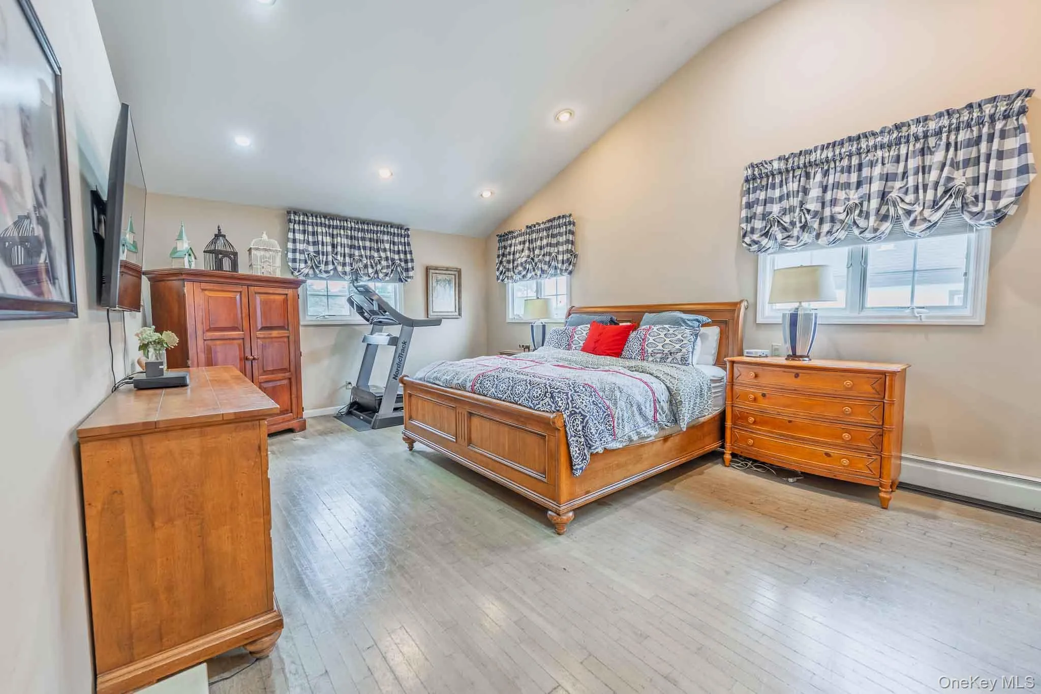 19 Howland Road, Hempstead, NY, 4 Bedrooms Bedrooms, 8 Rooms Rooms,2 BathroomsBathrooms,Residential,For Rent,Howland,0,1035673 19 Howland Road, Hempstead, NY, 4 Bedrooms Bedrooms, 8 Rooms Rooms,2 BathroomsBathrooms,Residential,For Rent,Howland,0,1035673