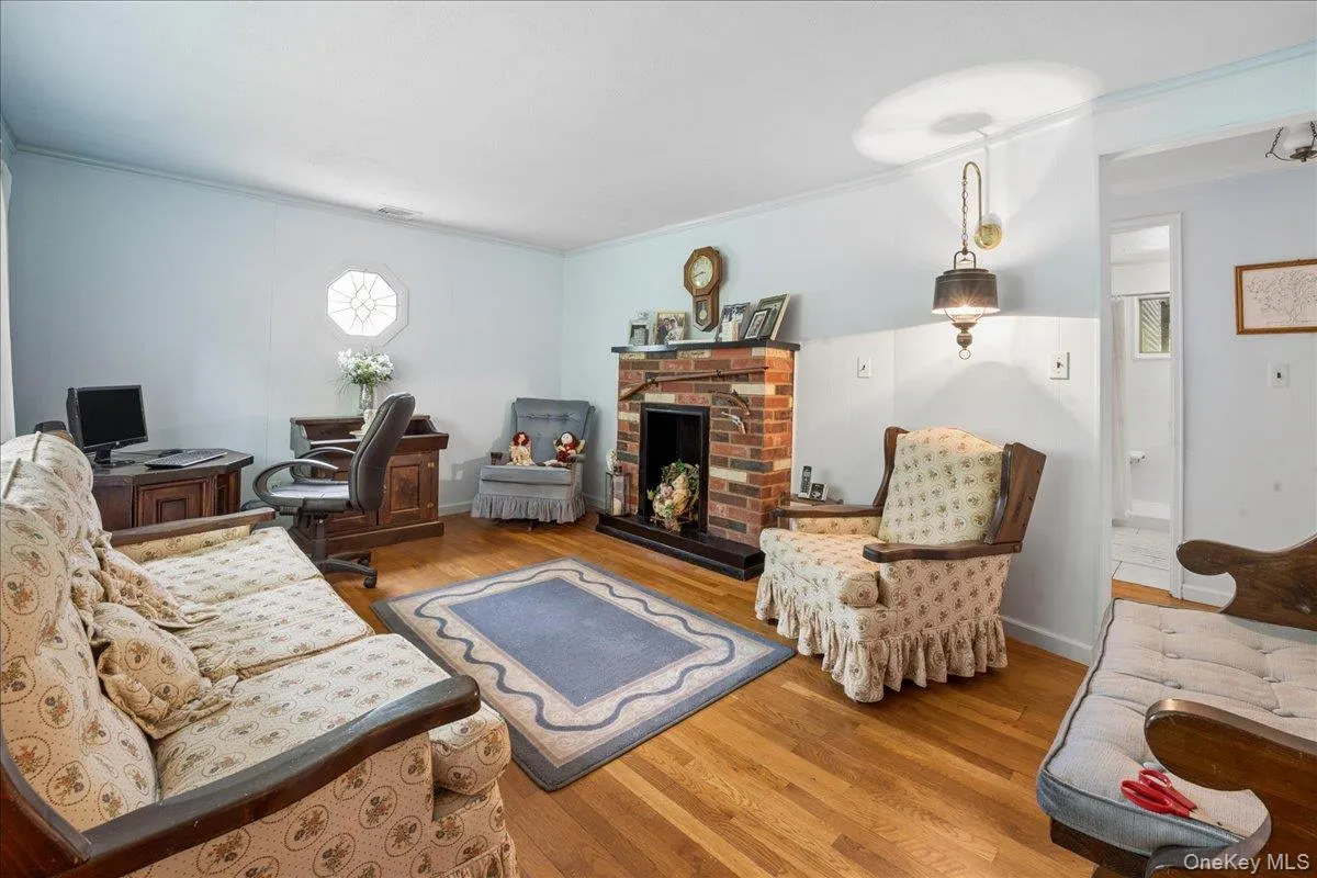 32 Carolina Drive, Clarkstown, NY, 4 Bedrooms Bedrooms, 10 Rooms Rooms,2 BathroomsBathrooms,Residential,For Rent,Carolina,0,1035674 32 Carolina Drive, Clarkstown, NY, 4 Bedrooms Bedrooms, 10 Rooms Rooms,2 BathroomsBathrooms,Residential,For Rent,Carolina,0,1035674