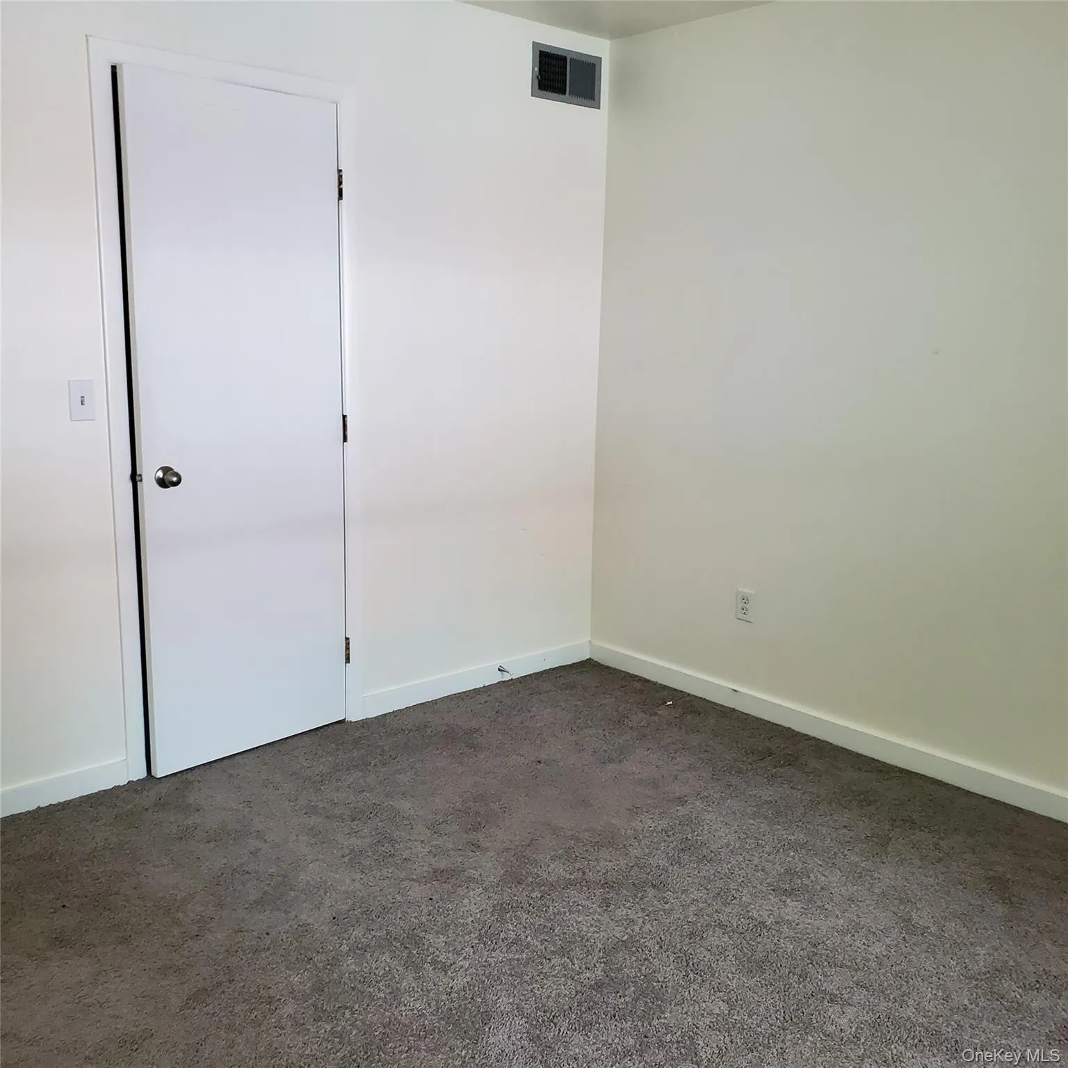 160 West Road, Pleasant Valley, NY, 1 Bedroom Bedrooms, 4 Rooms Rooms,1 BathroomBathrooms,Residential Lease,For Rent,West,0,1035677 160 West Road, Pleasant Valley, NY, 1 Bedroom Bedrooms, 4 Rooms Rooms,1 BathroomBathrooms,Residential Lease,For Rent,West,0,1035677
