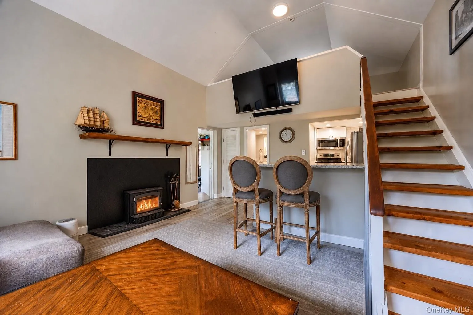 109 West Park Avenue, Orangetown, NY, 1 Bedroom Bedrooms, 3 Rooms Rooms,1 BathroomBathrooms,Residential Lease,For Rent,West Park,0,1035681 109 West Park Avenue, Orangetown, NY, 1 Bedroom Bedrooms, 3 Rooms Rooms,1 BathroomBathrooms,Residential Lease,For Rent,West Park,0,1035681