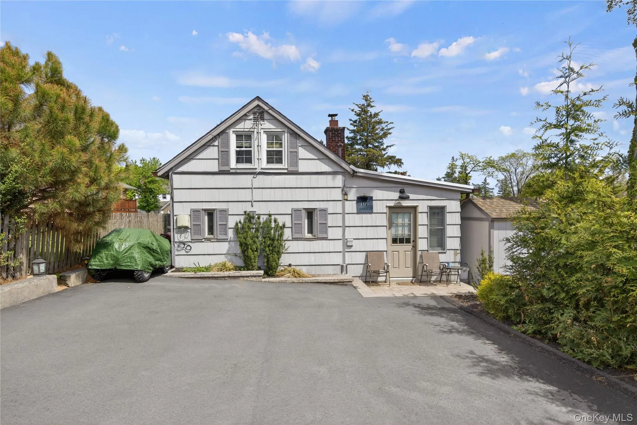 109 West Park Avenue, Orangetown, NY, 1 Bedroom Bedrooms, 3 Rooms Rooms,1 BathroomBathrooms,Residential Lease,For Rent,West Park,0,1035681 109 West Park Avenue, Orangetown, NY, 1 Bedroom Bedrooms, 3 Rooms Rooms,1 BathroomBathrooms,Residential Lease,For Rent,West Park,0,1035681