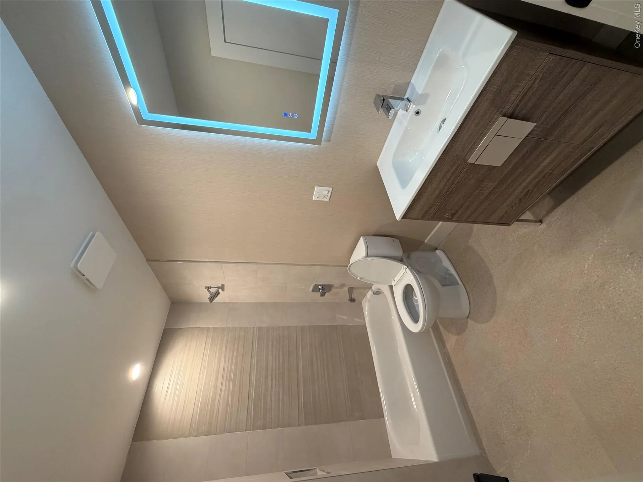 8322 24th Avenue, New York, NY, 2 Bedrooms Bedrooms, 5 Rooms Rooms,2 BathroomsBathrooms,Residential,For Rent,24th Avenue,0,1035682 8322 24th Avenue, New York, NY, 2 Bedrooms Bedrooms, 5 Rooms Rooms,2 BathroomsBathrooms,Residential,For Rent,24th Avenue,0,1035682