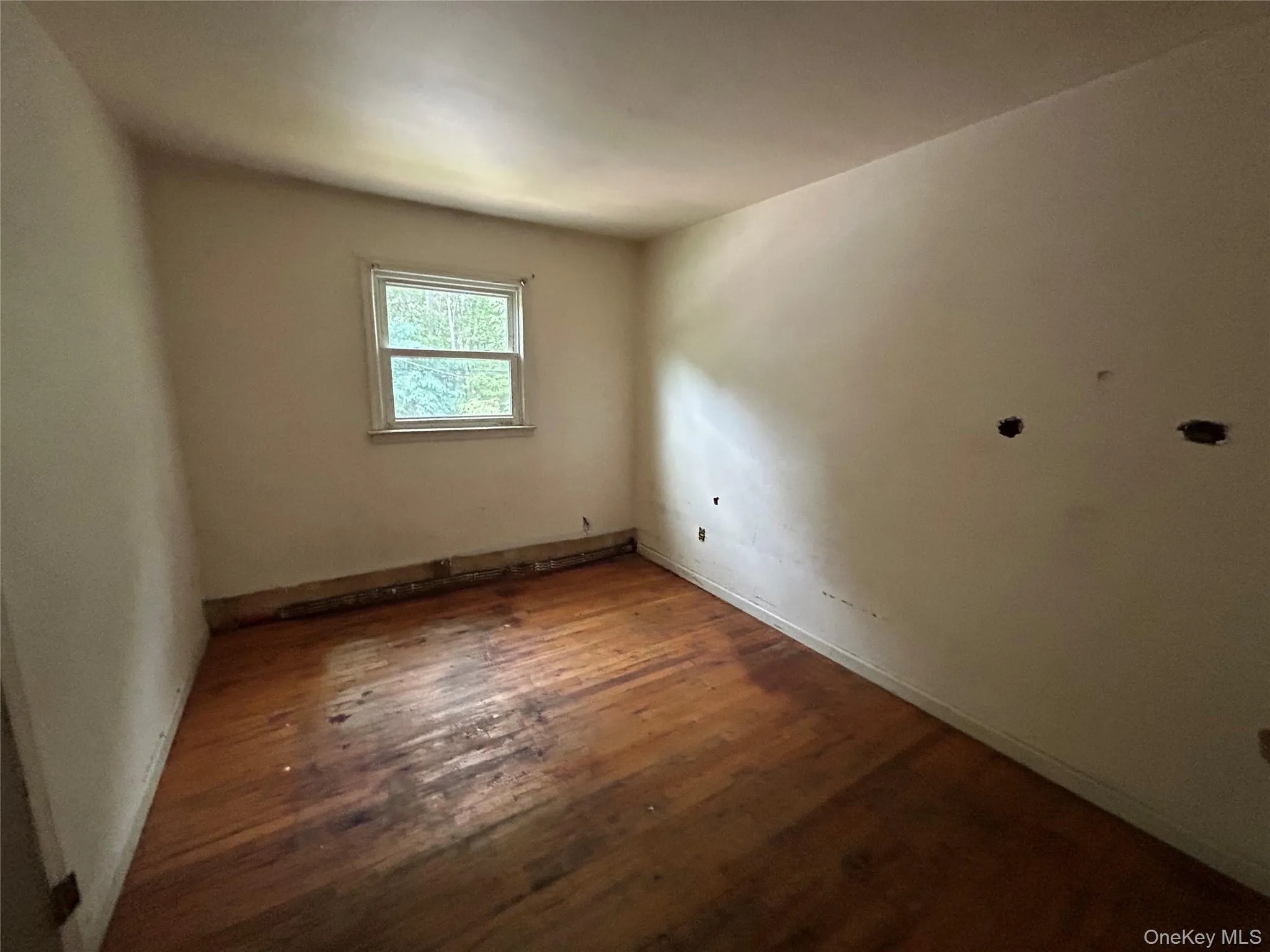 142 New York Avenue, Brookhaven, NY, 3 Bedrooms Bedrooms, 6 Rooms Rooms,1 BathroomBathrooms,Residential,For Rent,New York,0,1035687 142 New York Avenue, Brookhaven, NY, 3 Bedrooms Bedrooms, 6 Rooms Rooms,1 BathroomBathrooms,Residential,For Rent,New York,0,1035687