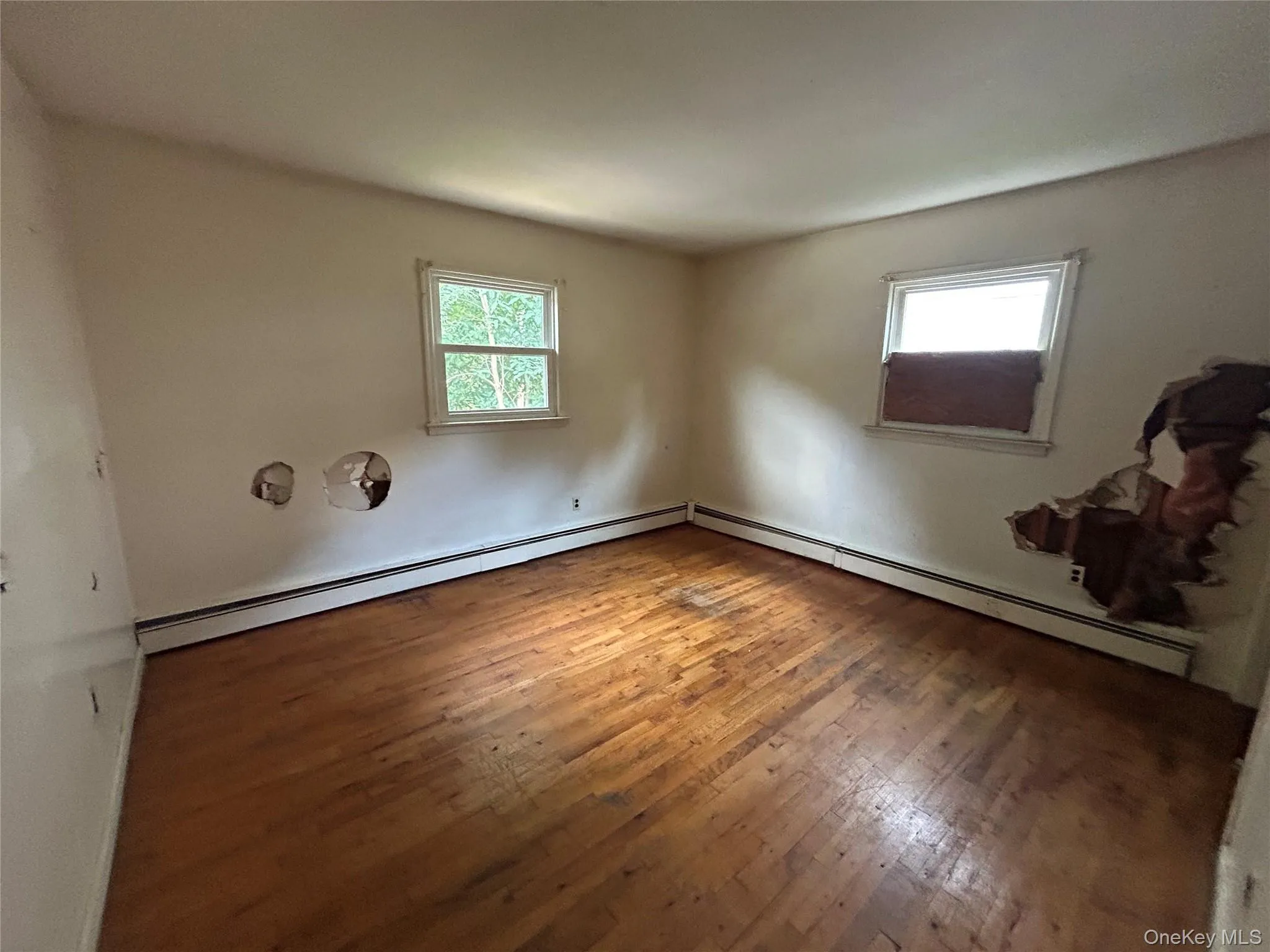 142 New York Avenue, Brookhaven, NY, 3 Bedrooms Bedrooms, 6 Rooms Rooms,1 BathroomBathrooms,Residential,For Rent,New York,0,1035687 142 New York Avenue, Brookhaven, NY, 3 Bedrooms Bedrooms, 6 Rooms Rooms,1 BathroomBathrooms,Residential,For Rent,New York,0,1035687