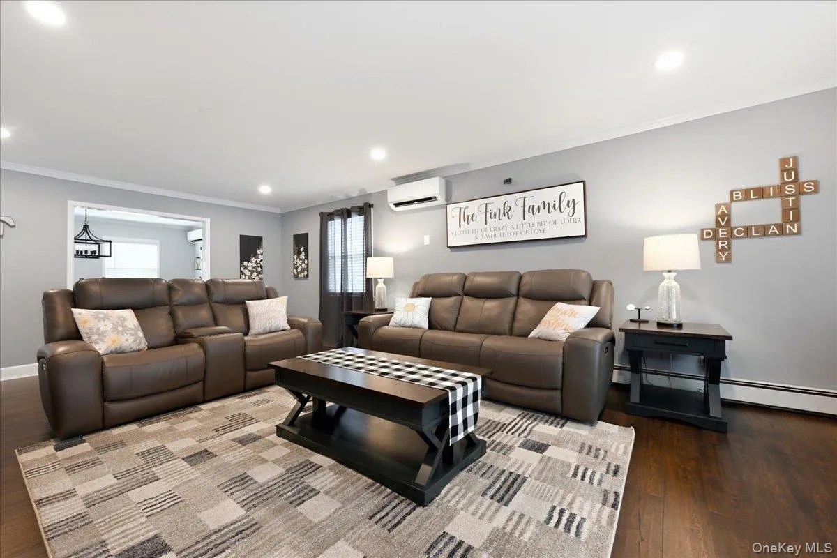 23 Needle Lane, Hempstead, NY, 4 Bedrooms Bedrooms, 8 Rooms Rooms,2 BathroomsBathrooms,Residential,For Rent,Needle,0,1035690 23 Needle Lane, Hempstead, NY, 4 Bedrooms Bedrooms, 8 Rooms Rooms,2 BathroomsBathrooms,Residential,For Rent,Needle,0,1035690