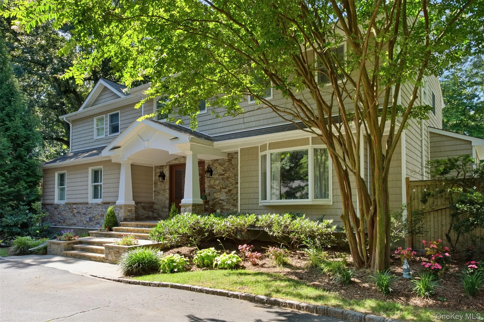 8 Clayton Drive, Huntington, NY, 5 Bedrooms Bedrooms, 11 Rooms Rooms,3 BathroomsBathrooms,Residential,For Rent,Clayton,0,1035693 8 Clayton Drive, Huntington, NY, 5 Bedrooms Bedrooms, 11 Rooms Rooms,3 BathroomsBathrooms,Residential,For Rent,Clayton,0,1035693