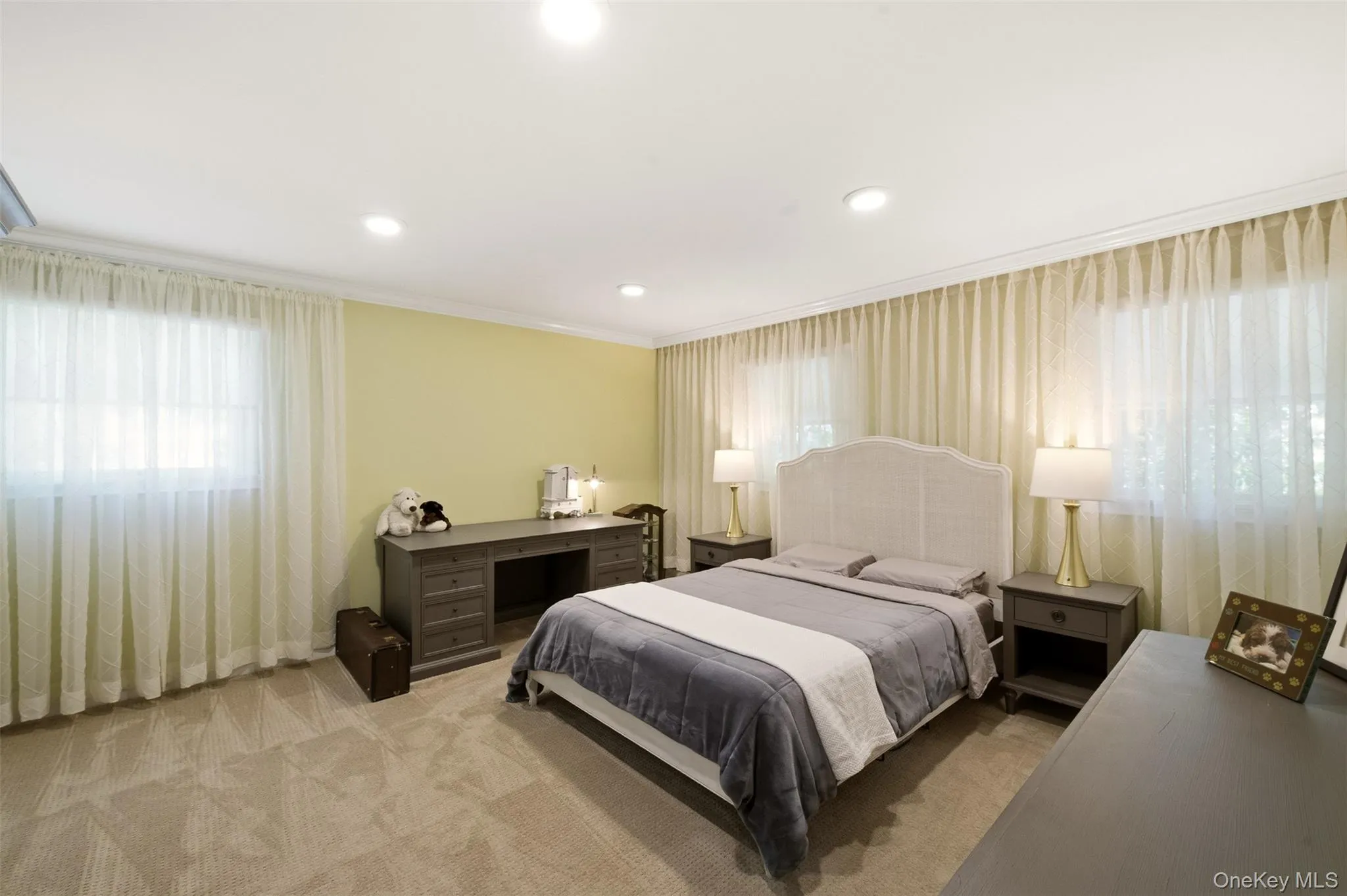 8 Clayton Drive, Huntington, NY, 5 Bedrooms Bedrooms, 11 Rooms Rooms,3 BathroomsBathrooms,Residential,For Rent,Clayton,0,1035693 8 Clayton Drive, Huntington, NY, 5 Bedrooms Bedrooms, 11 Rooms Rooms,3 BathroomsBathrooms,Residential,For Rent,Clayton,0,1035693