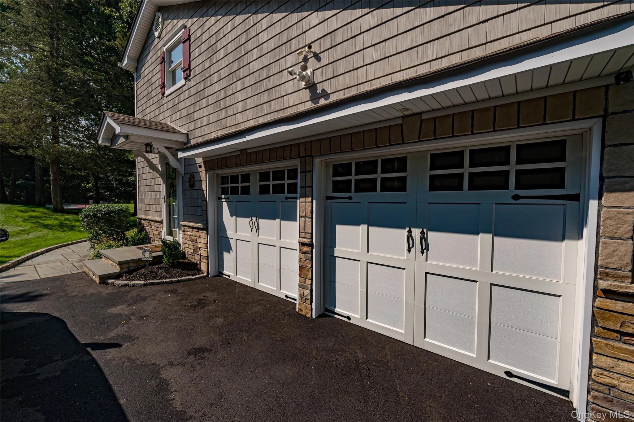 14 Breeze Hill Road, Huntington, NY, 4 Bedrooms Bedrooms, 8 Rooms Rooms,3 BathroomsBathrooms,Residential,For Rent,Breeze Hill,0,1035695 14 Breeze Hill Road, Huntington, NY, 4 Bedrooms Bedrooms, 8 Rooms Rooms,3 BathroomsBathrooms,Residential,For Rent,Breeze Hill,0,1035695