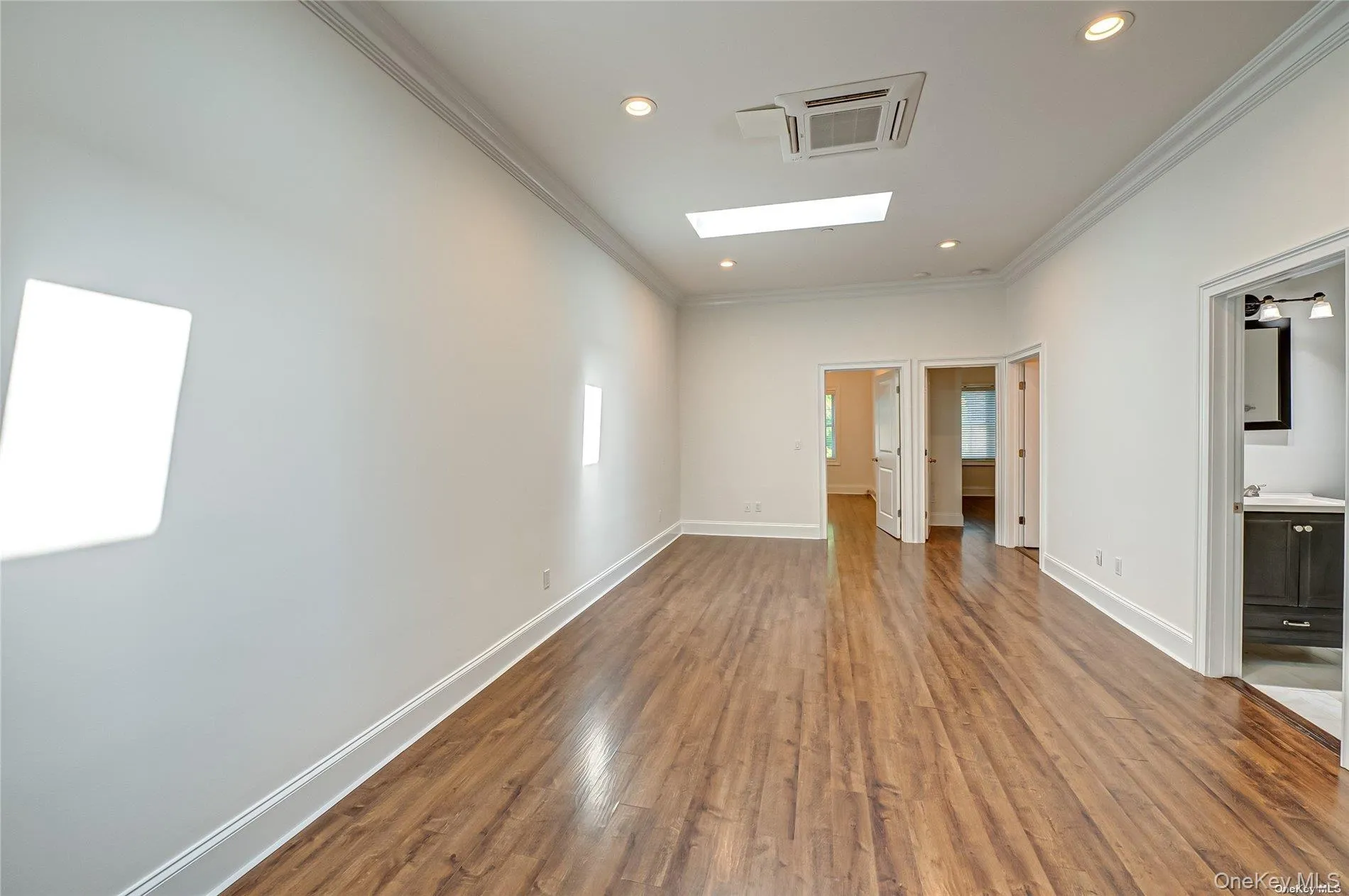 50-3A Stewart Avenue, Huntington, NY, 2 Bedrooms Bedrooms, 4 Rooms Rooms,1 BathroomBathrooms,Residential Lease,For Rent,Stewart,0,1035696 50-3A Stewart Avenue, Huntington, NY, 2 Bedrooms Bedrooms, 4 Rooms Rooms,1 BathroomBathrooms,Residential Lease,For Rent,Stewart,0,1035696