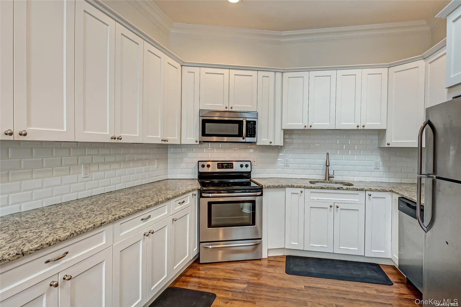 50-3A Stewart Avenue, Huntington, NY, 2 Bedrooms Bedrooms, 4 Rooms Rooms,1 BathroomBathrooms,Residential Lease,For Rent,Stewart,0,1035696 50-3A Stewart Avenue, Huntington, NY, 2 Bedrooms Bedrooms, 4 Rooms Rooms,1 BathroomBathrooms,Residential Lease,For Rent,Stewart,0,1035696