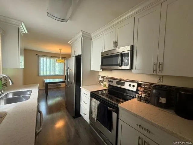 21 Village Park Drive, Fishkill, NY, 1 Bedroom Bedrooms, 4 Rooms Rooms,1 BathroomBathrooms,Residential Lease,For Rent,Village Park,0,1035697 21 Village Park Drive, Fishkill, NY, 1 Bedroom Bedrooms, 4 Rooms Rooms,1 BathroomBathrooms,Residential Lease,For Rent,Village Park,0,1035697