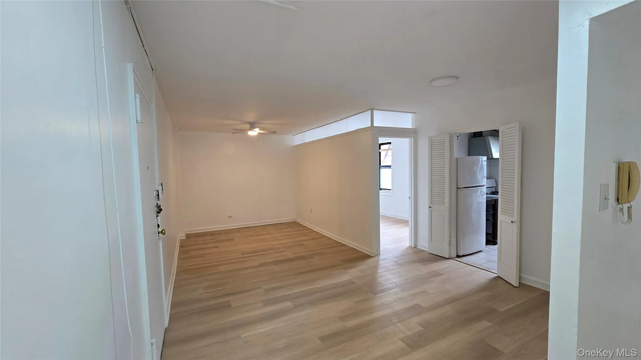 141-60 84th Road, New York, NY, 2 Bedrooms Bedrooms, 4 Rooms Rooms,1 BathroomBathrooms,Residential Lease,For Rent,84th,0,1035698 141-60 84th Road, New York, NY, 2 Bedrooms Bedrooms, 4 Rooms Rooms,1 BathroomBathrooms,Residential Lease,For Rent,84th,0,1035698