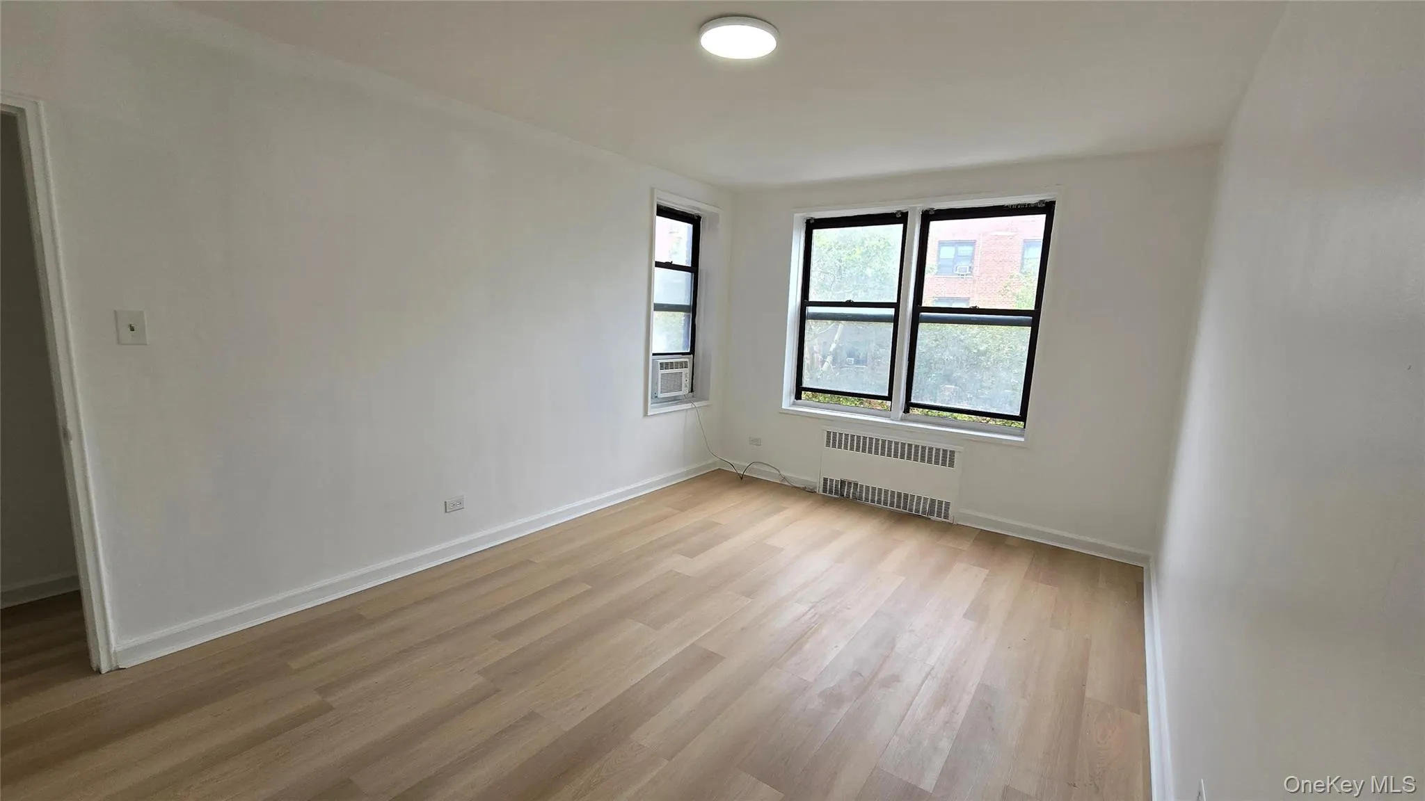 141-60 84th Road, New York, NY, 2 Bedrooms Bedrooms, 4 Rooms Rooms,1 BathroomBathrooms,Residential Lease,For Rent,84th,0,1035698 141-60 84th Road, New York, NY, 2 Bedrooms Bedrooms, 4 Rooms Rooms,1 BathroomBathrooms,Residential Lease,For Rent,84th,0,1035698