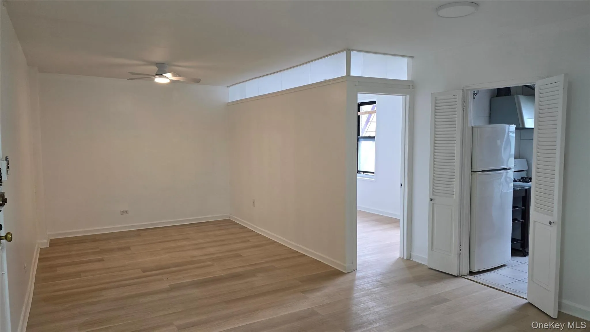 141-60 84th Road, New York, NY, 2 Bedrooms Bedrooms, 4 Rooms Rooms,1 BathroomBathrooms,Residential Lease,For Rent,84th,0,1035698 141-60 84th Road, New York, NY, 2 Bedrooms Bedrooms, 4 Rooms Rooms,1 BathroomBathrooms,Residential Lease,For Rent,84th,0,1035698