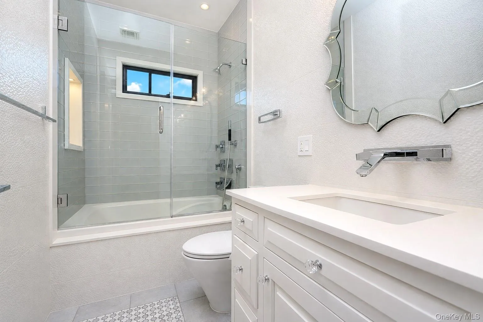 28 Durges Street, New York, NY, 4 Bedrooms Bedrooms, 11 Rooms Rooms,3 BathroomsBathrooms,Residential,For Rent,Durges,0,1035710 28 Durges Street, New York, NY, 4 Bedrooms Bedrooms, 11 Rooms Rooms,3 BathroomsBathrooms,Residential,For Rent,Durges,0,1035710