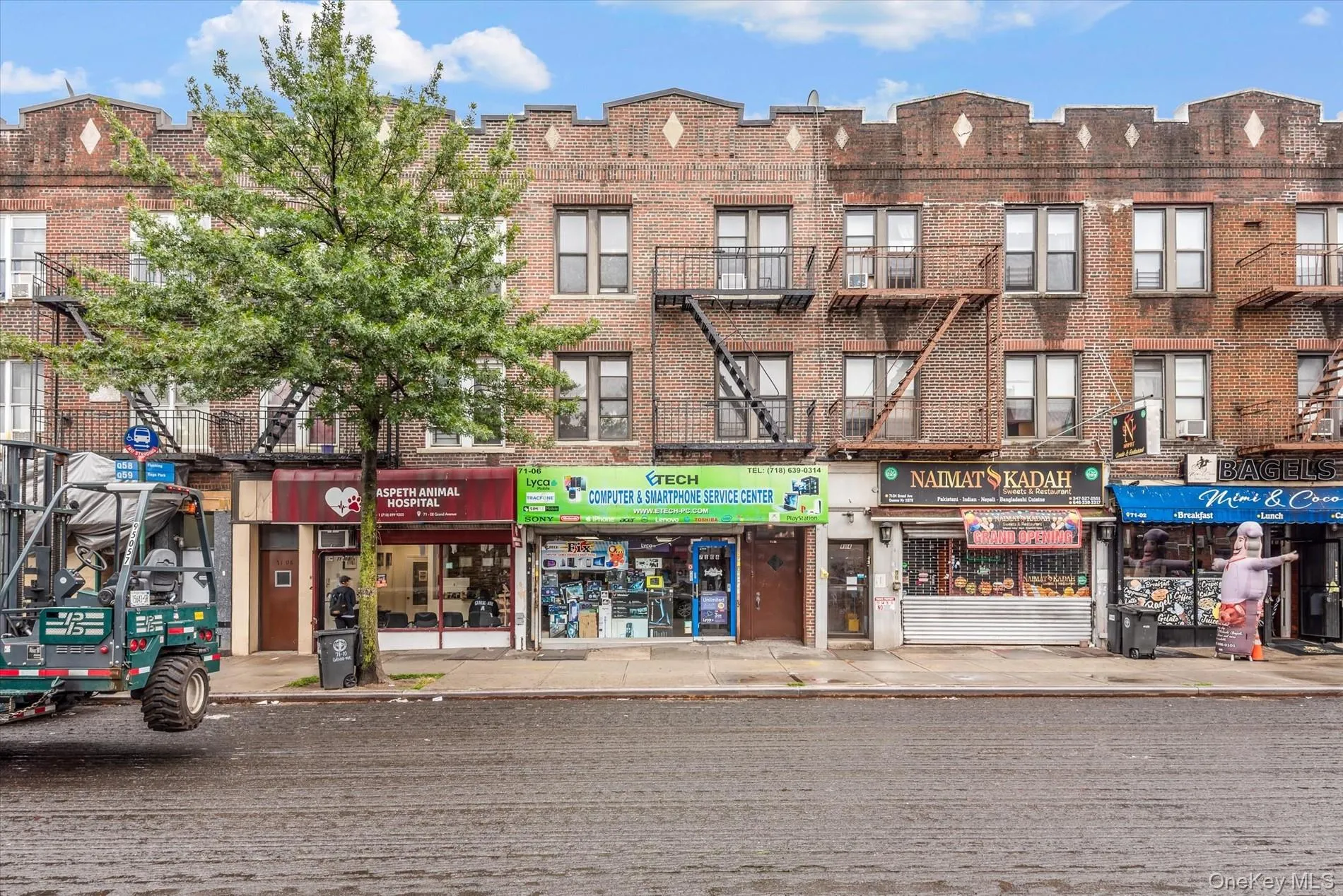 71-06 Grand Avenue, New York, NY, 1 Bedroom Bedrooms, 3 Rooms Rooms,1 BathroomBathrooms,Residential Lease,For Rent,Grand,0,1035720 71-06 Grand Avenue, New York, NY, 1 Bedroom Bedrooms, 3 Rooms Rooms,1 BathroomBathrooms,Residential Lease,For Rent,Grand,0,1035720