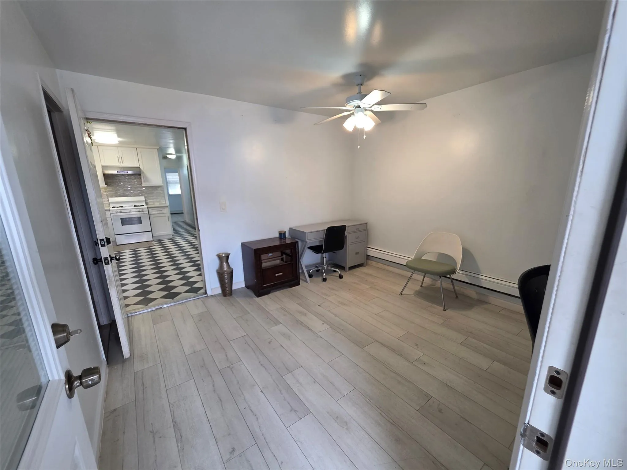 9509 134th Street, New York, NY, 3 Bedrooms Bedrooms, 6 Rooms Rooms,1 BathroomBathrooms,Residential Lease,For Rent,134th,0,1035723 9509 134th Street, New York, NY, 3 Bedrooms Bedrooms, 6 Rooms Rooms,1 BathroomBathrooms,Residential Lease,For Rent,134th,0,1035723