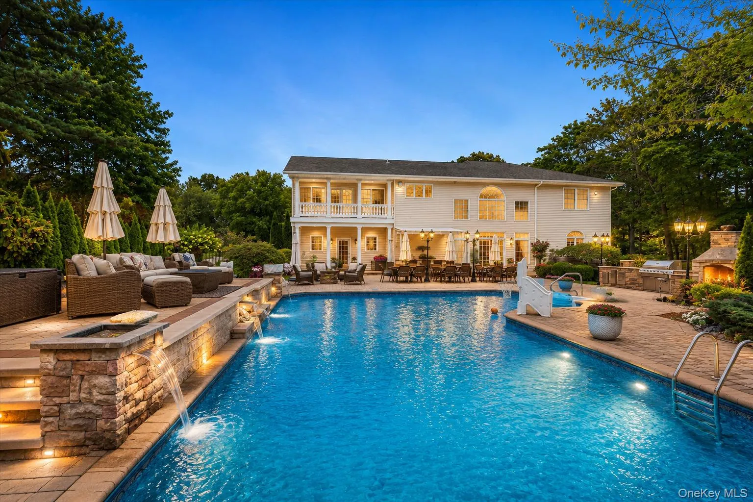 65 Threepence Drive, Huntington, NY, 6 Bedrooms Bedrooms, 11 Rooms Rooms,3 BathroomsBathrooms,Residential,For Rent,Threepence,0,1035727 65 Threepence Drive, Huntington, NY, 6 Bedrooms Bedrooms, 11 Rooms Rooms,3 BathroomsBathrooms,Residential,For Rent,Threepence,0,1035727
