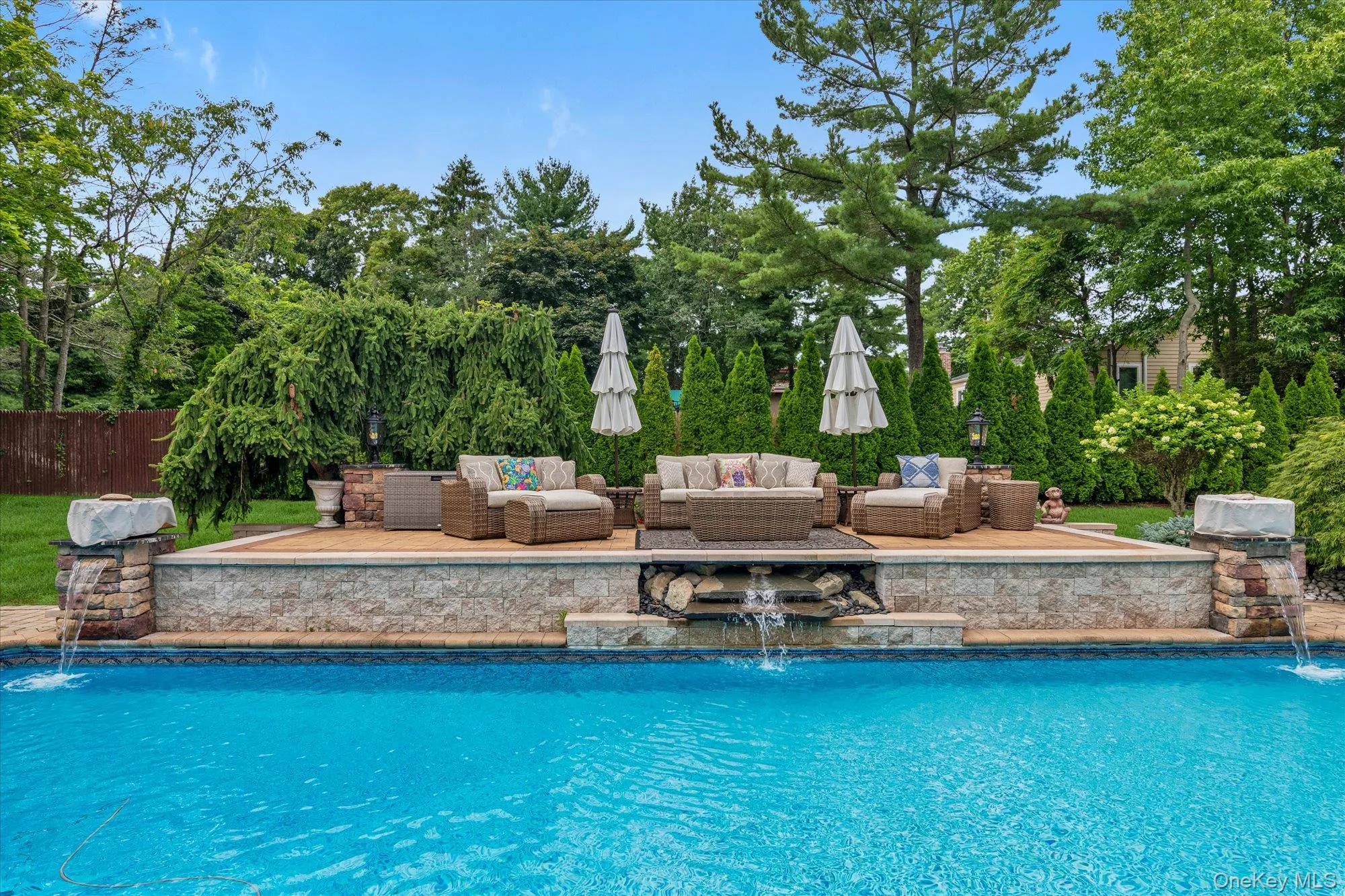 65 Threepence Drive, Huntington, NY, 6 Bedrooms Bedrooms, 11 Rooms Rooms,3 BathroomsBathrooms,Residential,For Rent,Threepence,0,1035727 65 Threepence Drive, Huntington, NY, 6 Bedrooms Bedrooms, 11 Rooms Rooms,3 BathroomsBathrooms,Residential,For Rent,Threepence,0,1035727