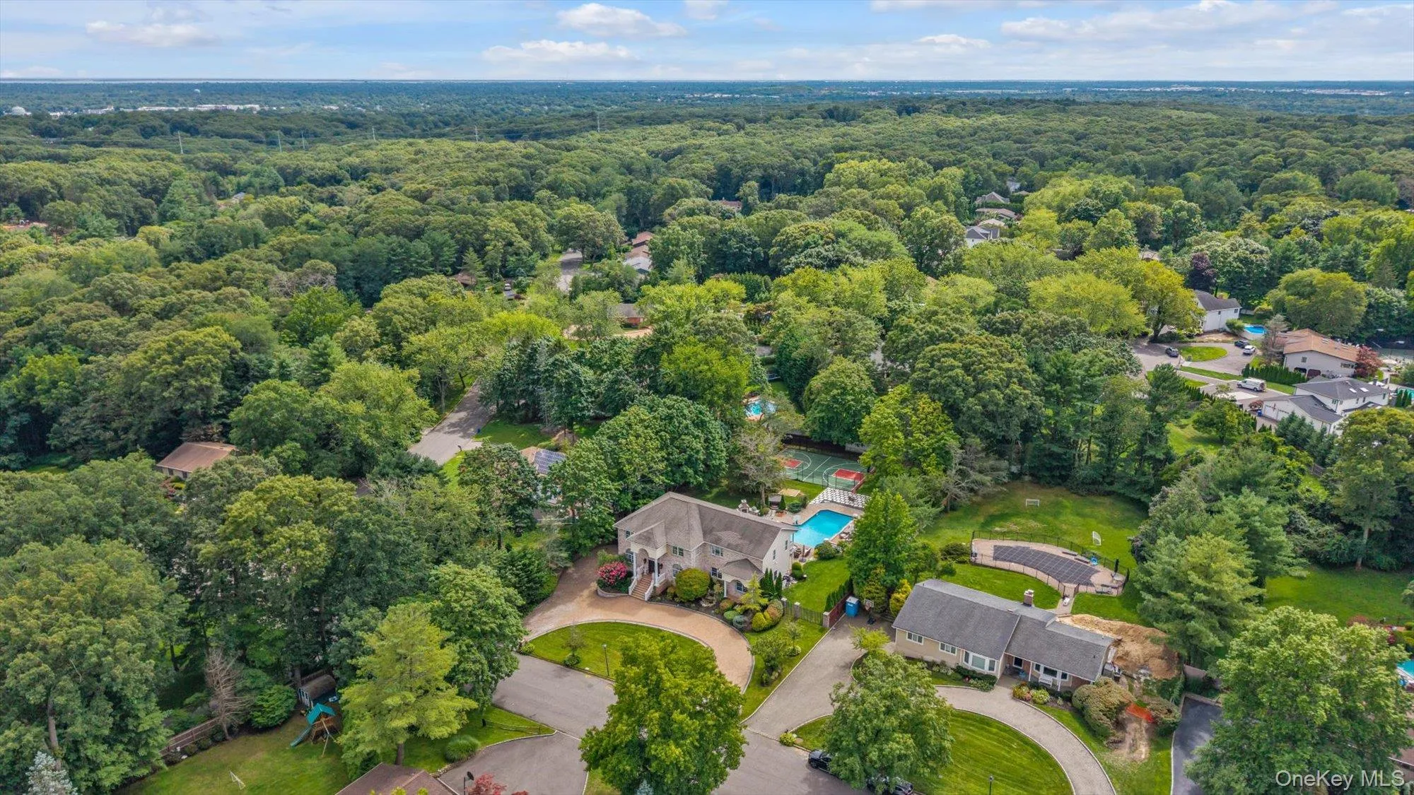 65 Threepence Drive, Huntington, NY, 6 Bedrooms Bedrooms, 11 Rooms Rooms,3 BathroomsBathrooms,Residential,For Rent,Threepence,0,1035727 65 Threepence Drive, Huntington, NY, 6 Bedrooms Bedrooms, 11 Rooms Rooms,3 BathroomsBathrooms,Residential,For Rent,Threepence,0,1035727