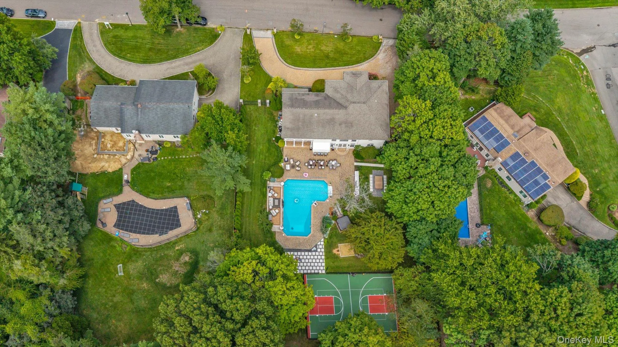 65 Threepence Drive, Huntington, NY, 6 Bedrooms Bedrooms, 11 Rooms Rooms,3 BathroomsBathrooms,Residential,For Rent,Threepence,0,1035727 65 Threepence Drive, Huntington, NY, 6 Bedrooms Bedrooms, 11 Rooms Rooms,3 BathroomsBathrooms,Residential,For Rent,Threepence,0,1035727