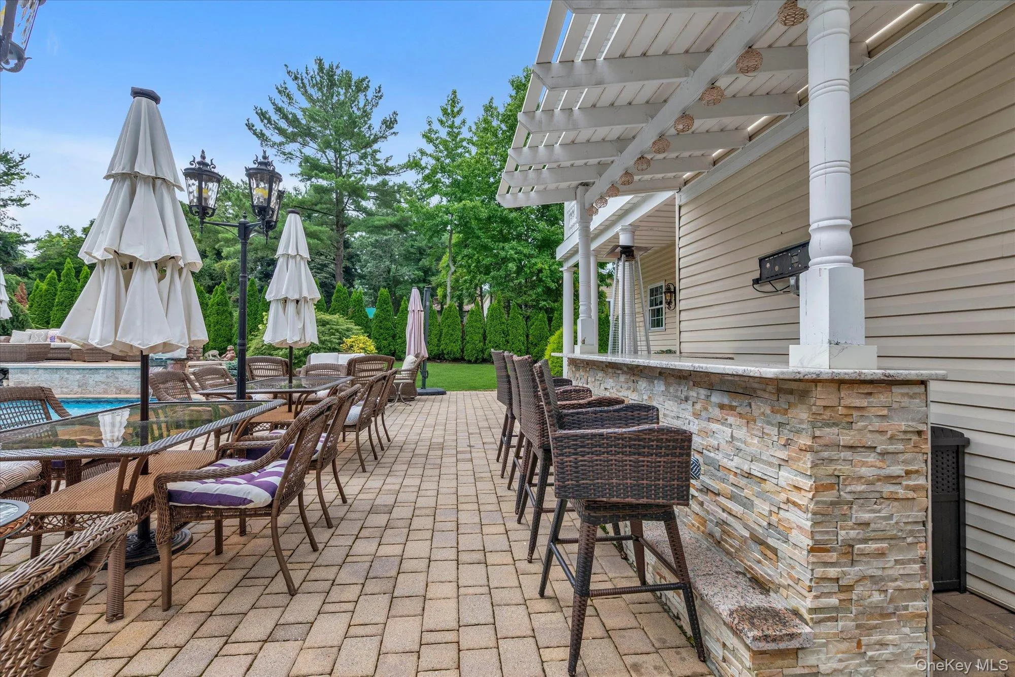 65 Threepence Drive, Huntington, NY, 6 Bedrooms Bedrooms, 11 Rooms Rooms,3 BathroomsBathrooms,Residential,For Rent,Threepence,0,1035727 65 Threepence Drive, Huntington, NY, 6 Bedrooms Bedrooms, 11 Rooms Rooms,3 BathroomsBathrooms,Residential,For Rent,Threepence,0,1035727