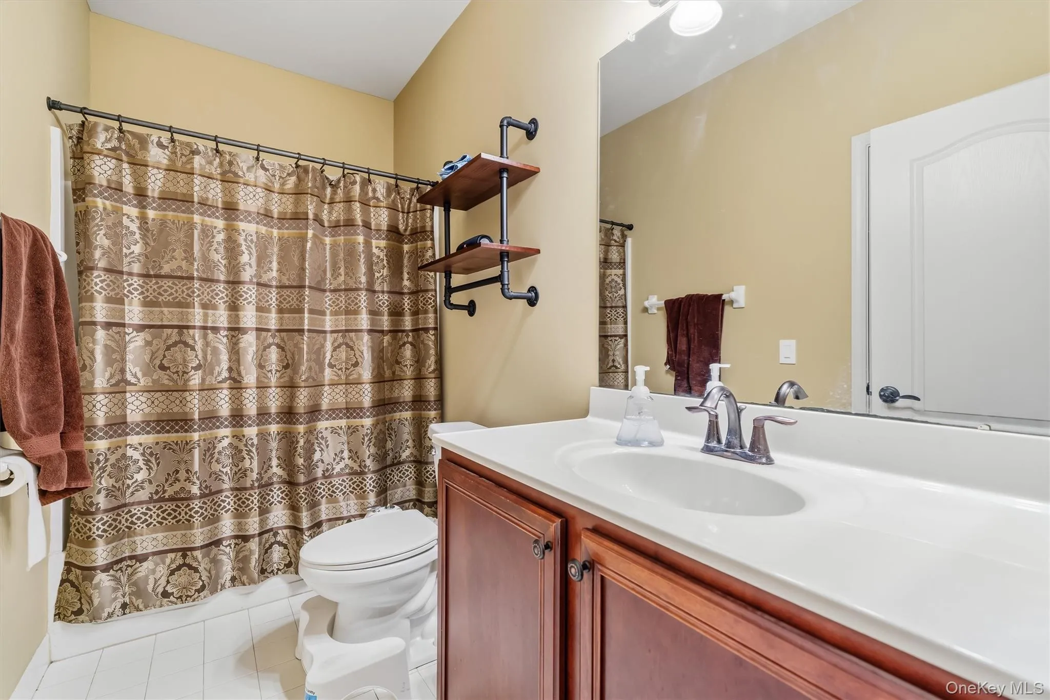 111 Jasmine Drive, Middletown, NY, 2 Bedrooms Bedrooms, 9 Rooms Rooms,2 BathroomsBathrooms,Residential,For Rent,Jasmine,0,1035731 111 Jasmine Drive, Middletown, NY, 2 Bedrooms Bedrooms, 9 Rooms Rooms,2 BathroomsBathrooms,Residential,For Rent,Jasmine,0,1035731