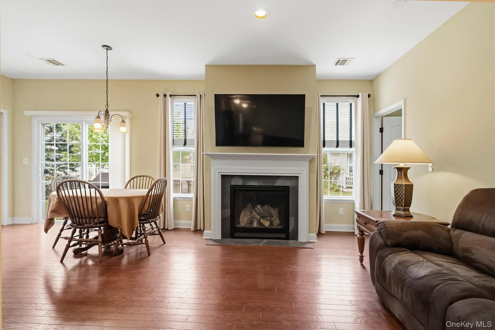 111 Jasmine Drive, Middletown, NY, 2 Bedrooms Bedrooms, 9 Rooms Rooms,2 BathroomsBathrooms,Residential,For Rent,Jasmine,0,1035731 111 Jasmine Drive, Middletown, NY, 2 Bedrooms Bedrooms, 9 Rooms Rooms,2 BathroomsBathrooms,Residential,For Rent,Jasmine,0,1035731