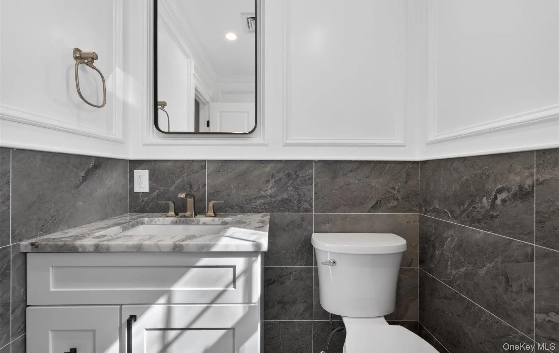 2461 third Avenue, Hempstead, NY, 3 Bedrooms Bedrooms, 6 Rooms Rooms,2 BathroomsBathrooms,Residential,For Rent,third,0,1035734 2461 third Avenue, Hempstead, NY, 3 Bedrooms Bedrooms, 6 Rooms Rooms,2 BathroomsBathrooms,Residential,For Rent,third,0,1035734
