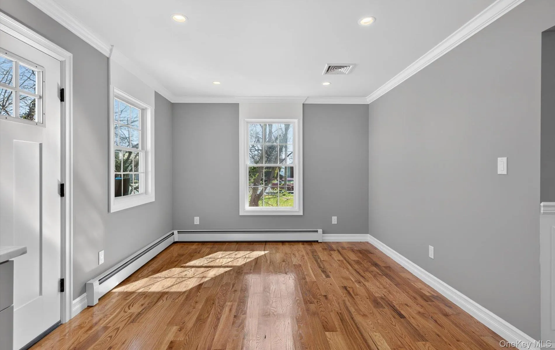 2461 third Avenue, Hempstead, NY, 3 Bedrooms Bedrooms, 6 Rooms Rooms,2 BathroomsBathrooms,Residential,For Rent,third,0,1035734 2461 third Avenue, Hempstead, NY, 3 Bedrooms Bedrooms, 6 Rooms Rooms,2 BathroomsBathrooms,Residential,For Rent,third,0,1035734