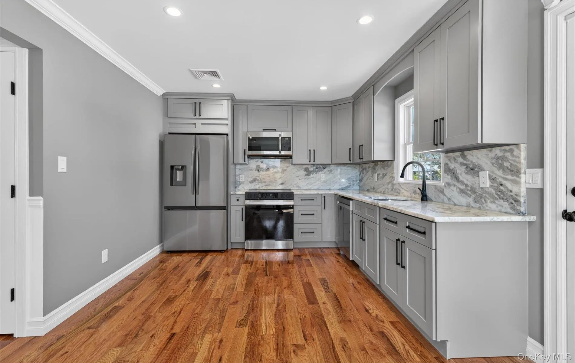 2461 third Avenue, Hempstead, NY, 3 Bedrooms Bedrooms, 6 Rooms Rooms,2 BathroomsBathrooms,Residential,For Rent,third,0,1035734 2461 third Avenue, Hempstead, NY, 3 Bedrooms Bedrooms, 6 Rooms Rooms,2 BathroomsBathrooms,Residential,For Rent,third,0,1035734