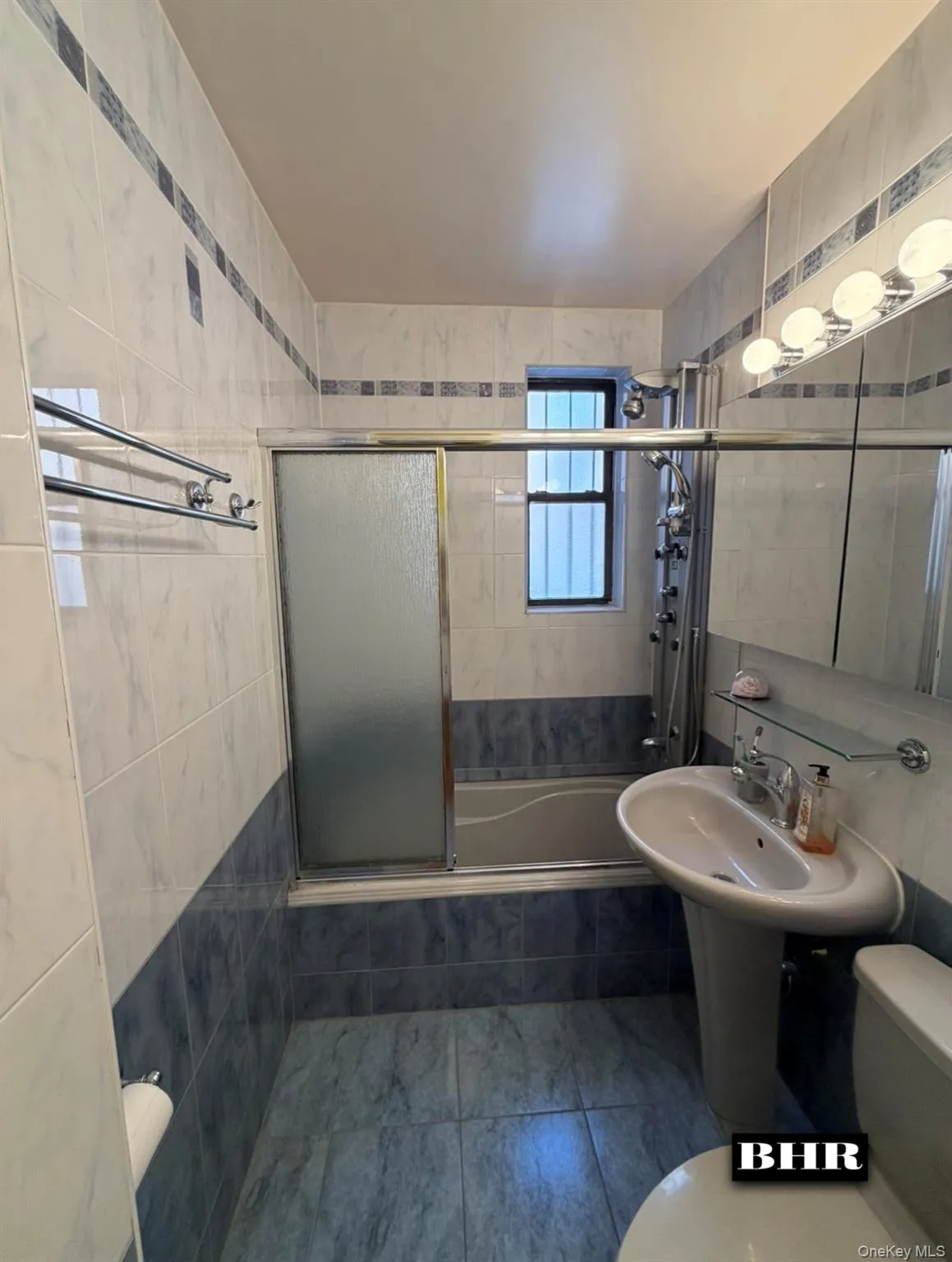 2615 Homecrest Avenue, New York, NY, 1 Bedroom Bedrooms, 3 Rooms Rooms,1 BathroomBathrooms,Residential,For Rent,Homecrest,0,1035738 2615 Homecrest Avenue, New York, NY, 1 Bedroom Bedrooms, 3 Rooms Rooms,1 BathroomBathrooms,Residential,For Rent,Homecrest,0,1035738