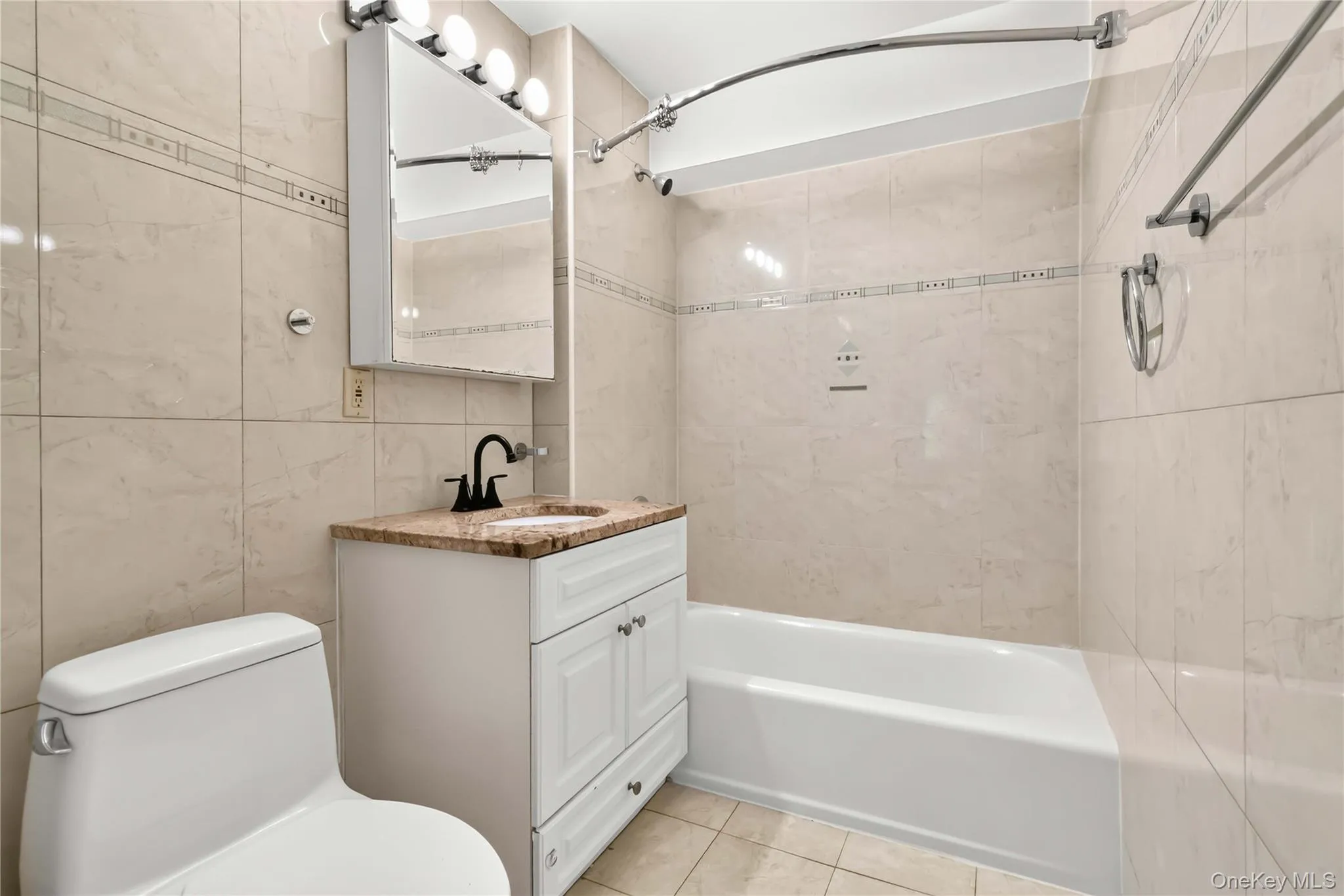 6434 Grand Central Parkway, New York, NY, 1 Bedroom Bedrooms, 2 Rooms Rooms,1 BathroomBathrooms,Residential,For Rent,Grand Central,0,1035739 6434 Grand Central Parkway, New York, NY, 1 Bedroom Bedrooms, 2 Rooms Rooms,1 BathroomBathrooms,Residential,For Rent,Grand Central,0,1035739