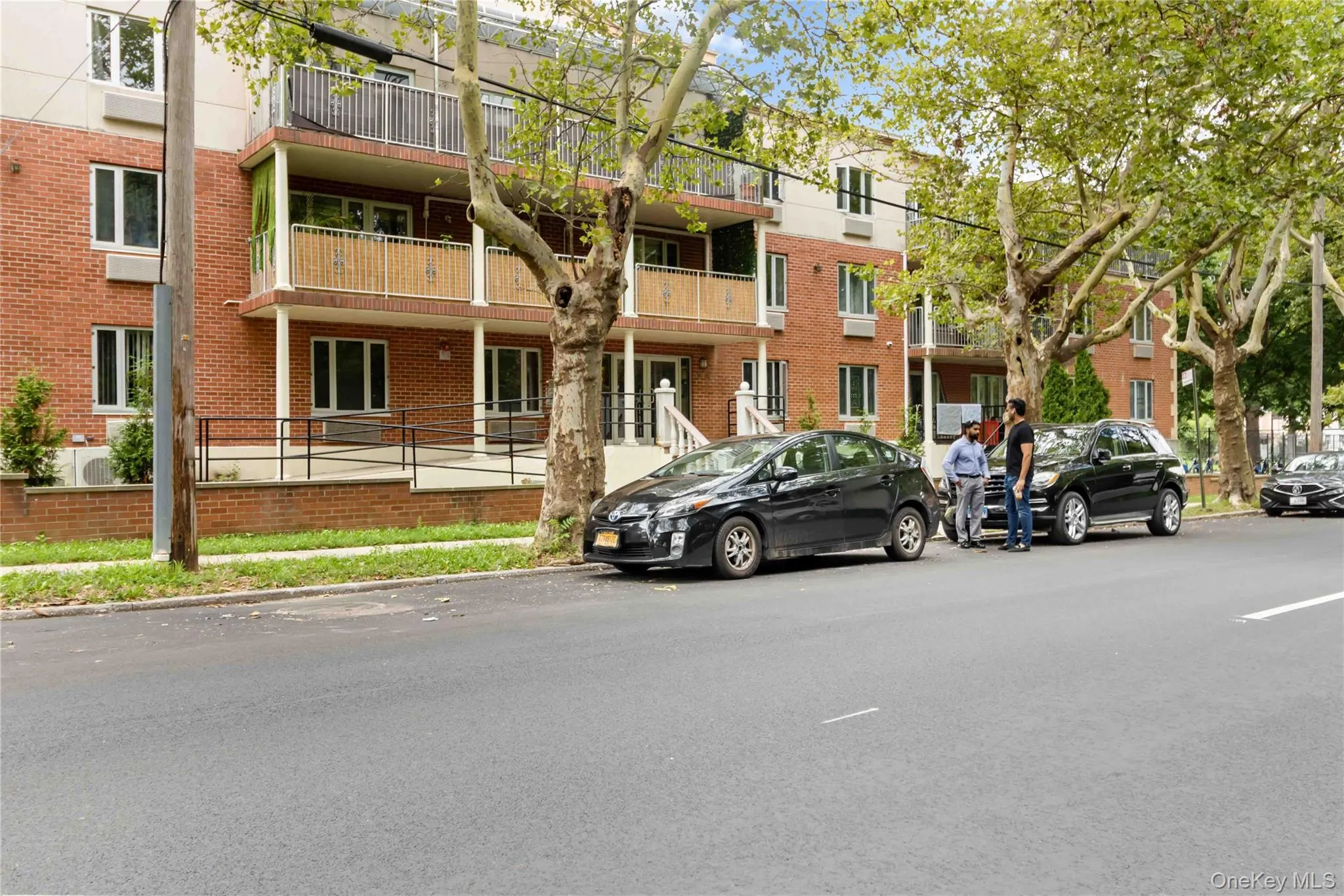 6434 Grand Central Parkway, New York, NY, 1 Bedroom Bedrooms, 2 Rooms Rooms,1 BathroomBathrooms,Residential,For Rent,Grand Central,0,1035739 6434 Grand Central Parkway, New York, NY, 1 Bedroom Bedrooms, 2 Rooms Rooms,1 BathroomBathrooms,Residential,For Rent,Grand Central,0,1035739