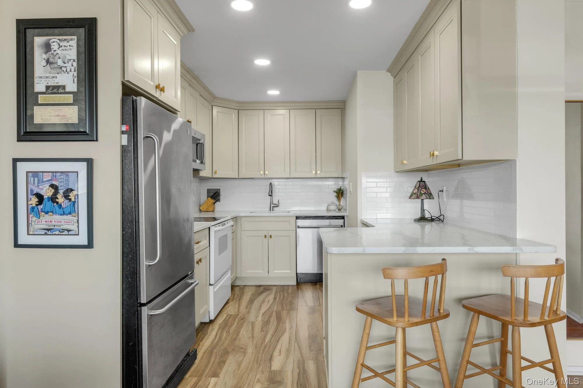 9-15 166 Street, New York, NY, 2 Bedrooms Bedrooms, 4 Rooms Rooms,1 BathroomBathrooms,Residential,For Rent,166,0,1035740 9-15 166 Street, New York, NY, 2 Bedrooms Bedrooms, 4 Rooms Rooms,1 BathroomBathrooms,Residential,For Rent,166,0,1035740