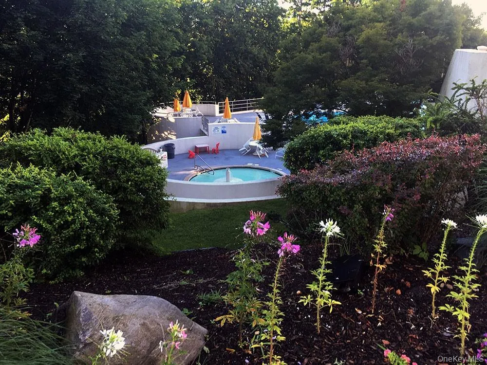 Outside Kiddy Pool Outside Kiddy Pool