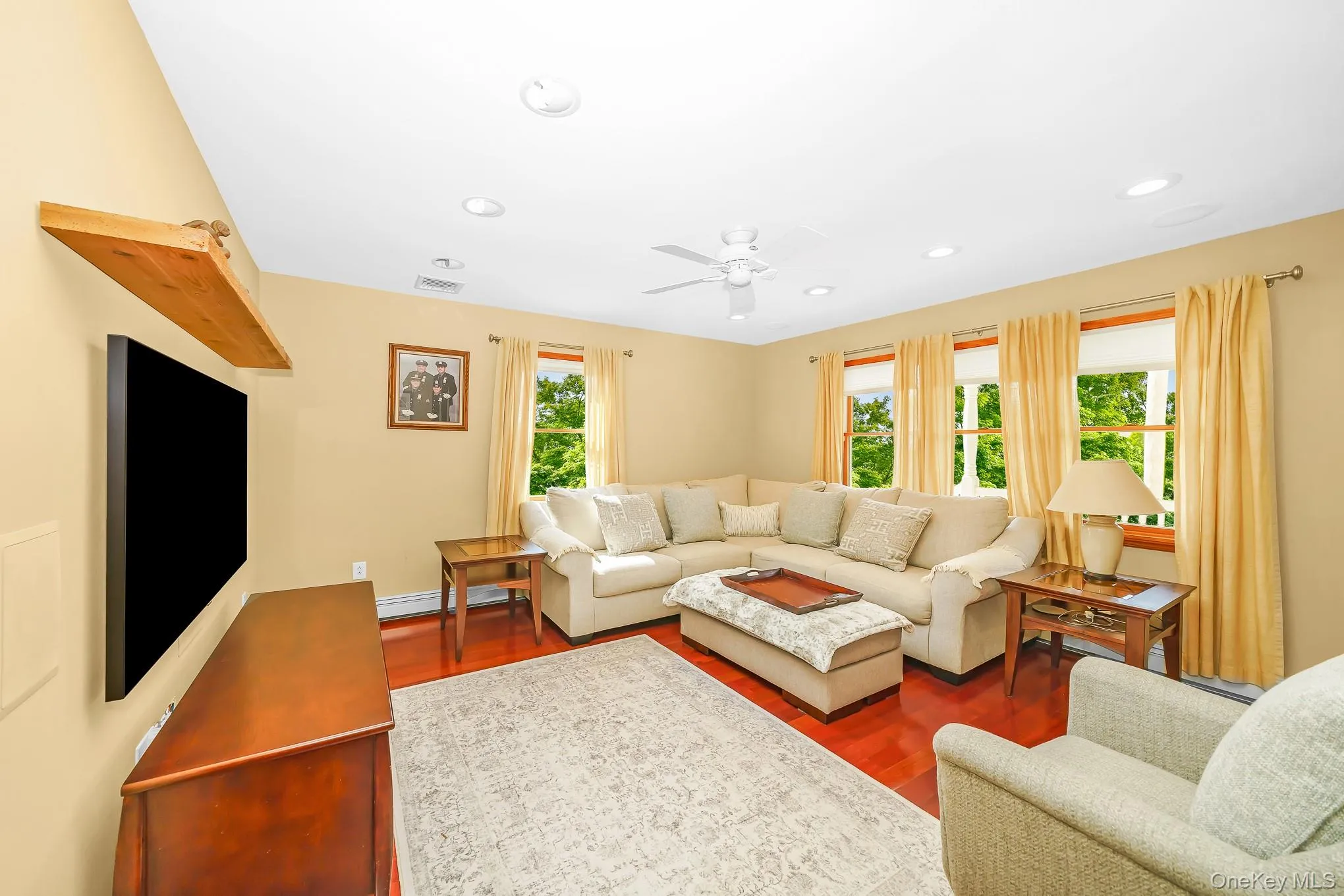 219 Leonard Street, Hempstead, NY, 3 Bedrooms Bedrooms, 6 Rooms Rooms,2 BathroomsBathrooms,Residential,For Rent,Leonard,0,1035751 219 Leonard Street, Hempstead, NY, 3 Bedrooms Bedrooms, 6 Rooms Rooms,2 BathroomsBathrooms,Residential,For Rent,Leonard,0,1035751