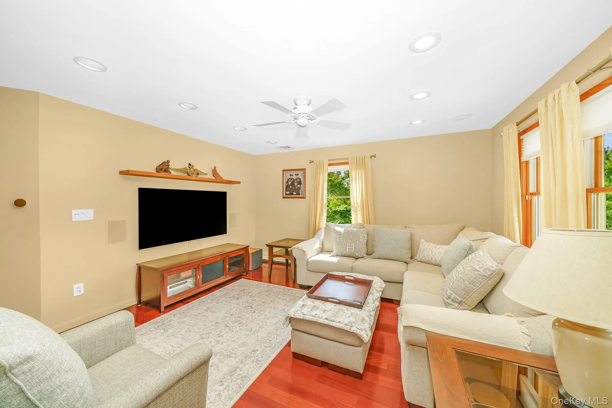 219 Leonard Street, Hempstead, NY, 3 Bedrooms Bedrooms, 6 Rooms Rooms,2 BathroomsBathrooms,Residential,For Rent,Leonard,0,1035751 219 Leonard Street, Hempstead, NY, 3 Bedrooms Bedrooms, 6 Rooms Rooms,2 BathroomsBathrooms,Residential,For Rent,Leonard,0,1035751