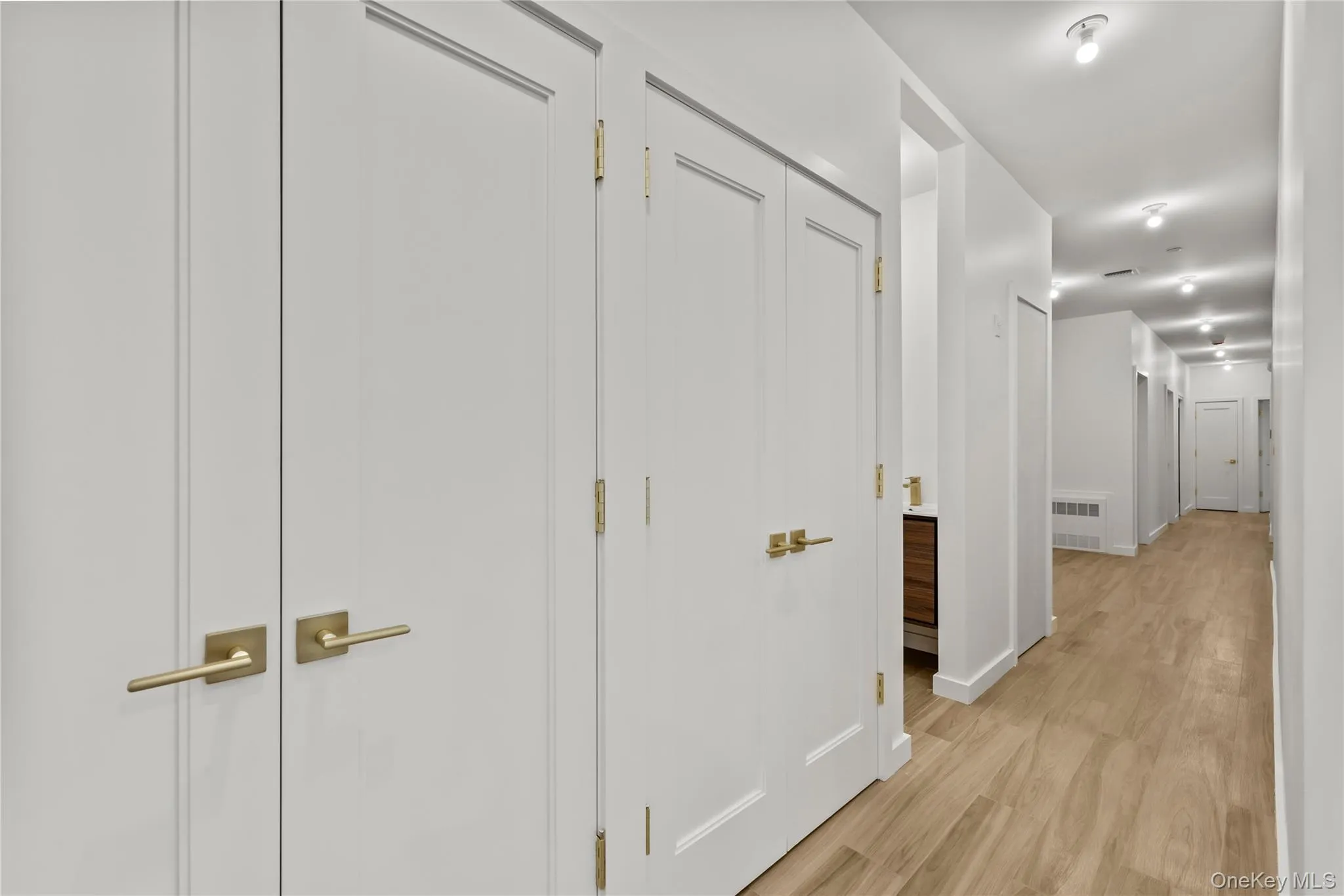 15 Calvert Drive, Ramapo, NY, 4 Bedrooms Bedrooms, 6 Rooms Rooms,2 BathroomsBathrooms,Residential,For Rent,Calvert,0,1035759 15 Calvert Drive, Ramapo, NY, 4 Bedrooms Bedrooms, 6 Rooms Rooms,2 BathroomsBathrooms,Residential,For Rent,Calvert,0,1035759