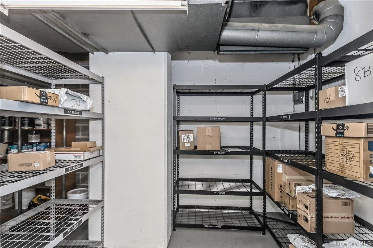3965 52nd St, New York, NY, 1 Bedroom Bedrooms, 4 Rooms Rooms,1 BathroomBathrooms,Residential,For Rent,52nd St,0,1035763 3965 52nd St, New York, NY, 1 Bedroom Bedrooms, 4 Rooms Rooms,1 BathroomBathrooms,Residential,For Rent,52nd St,0,1035763