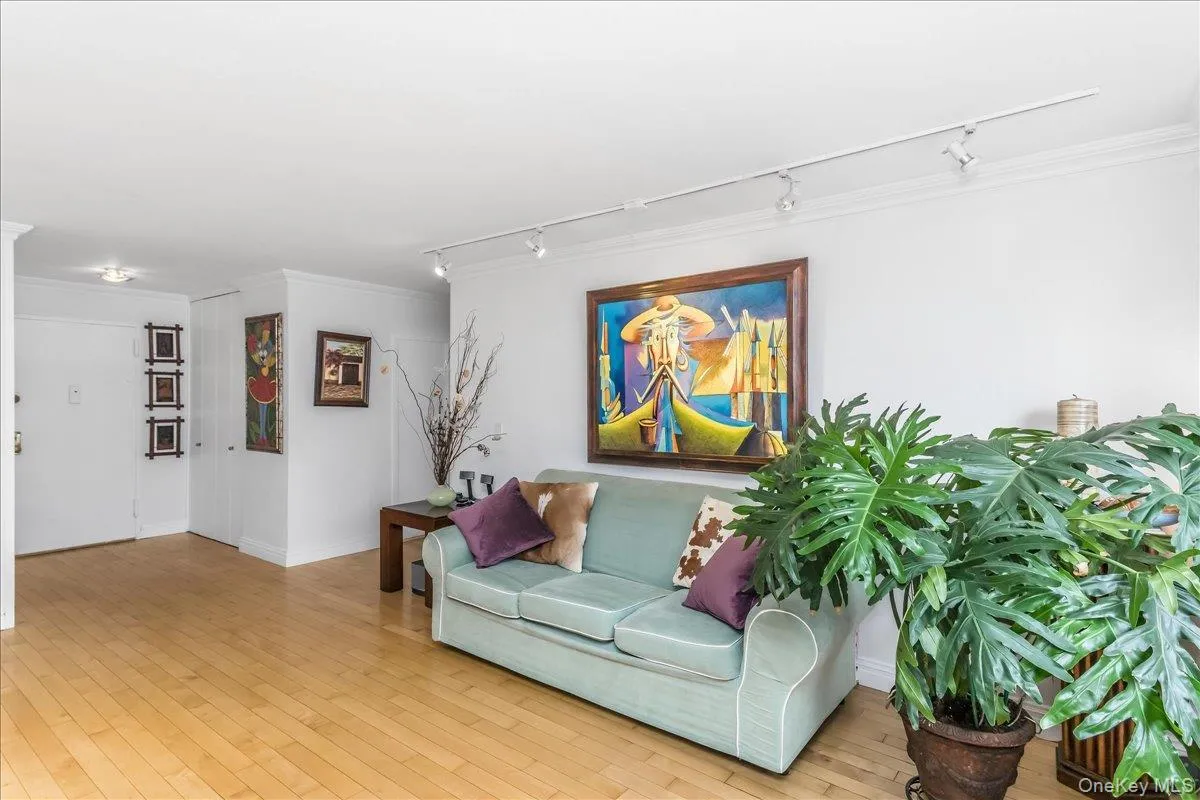 3965 52nd St, New York, NY, 1 Bedroom Bedrooms, 4 Rooms Rooms,1 BathroomBathrooms,Residential,For Rent,52nd St,0,1035763 3965 52nd St, New York, NY, 1 Bedroom Bedrooms, 4 Rooms Rooms,1 BathroomBathrooms,Residential,For Rent,52nd St,0,1035763