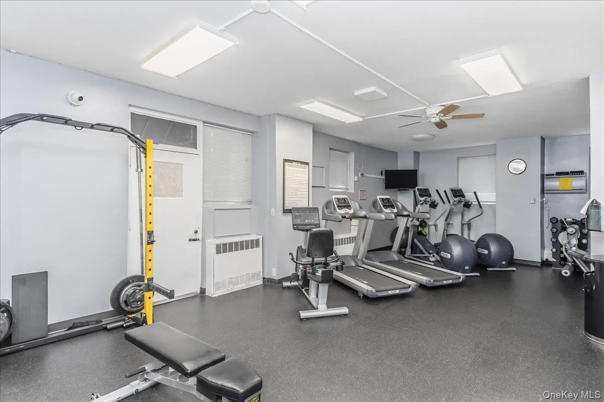 3965 52nd St, New York, NY, 1 Bedroom Bedrooms, 4 Rooms Rooms,1 BathroomBathrooms,Residential,For Rent,52nd St,0,1035763 3965 52nd St, New York, NY, 1 Bedroom Bedrooms, 4 Rooms Rooms,1 BathroomBathrooms,Residential,For Rent,52nd St,0,1035763