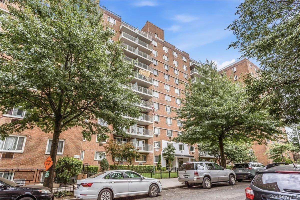 3965 52nd St, New York, NY, 1 Bedroom Bedrooms, 4 Rooms Rooms,1 BathroomBathrooms,Residential,For Rent,52nd St,0,1035763 3965 52nd St, New York, NY, 1 Bedroom Bedrooms, 4 Rooms Rooms,1 BathroomBathrooms,Residential,For Rent,52nd St,0,1035763