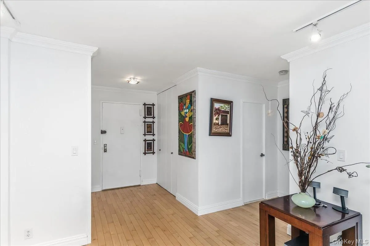 3965 52nd St, New York, NY, 1 Bedroom Bedrooms, 4 Rooms Rooms,1 BathroomBathrooms,Residential,For Rent,52nd St,0,1035763 3965 52nd St, New York, NY, 1 Bedroom Bedrooms, 4 Rooms Rooms,1 BathroomBathrooms,Residential,For Rent,52nd St,0,1035763