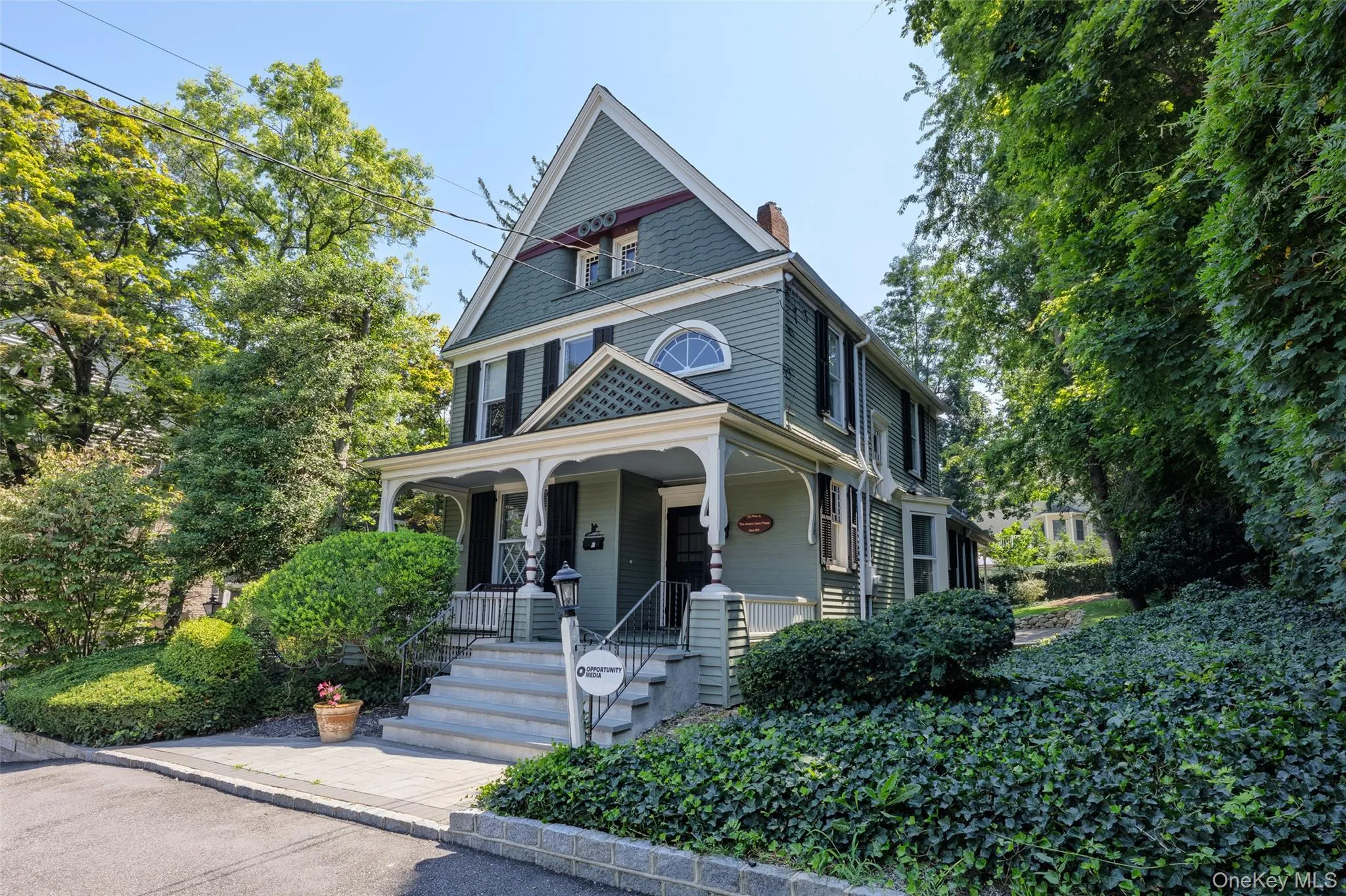172 Main Street, Huntington, NY, ,Commercial Lease,For Rent,Main,0,1035766 172 Main Street, Huntington, NY, ,Commercial Lease,For Rent,Main,0,1035766