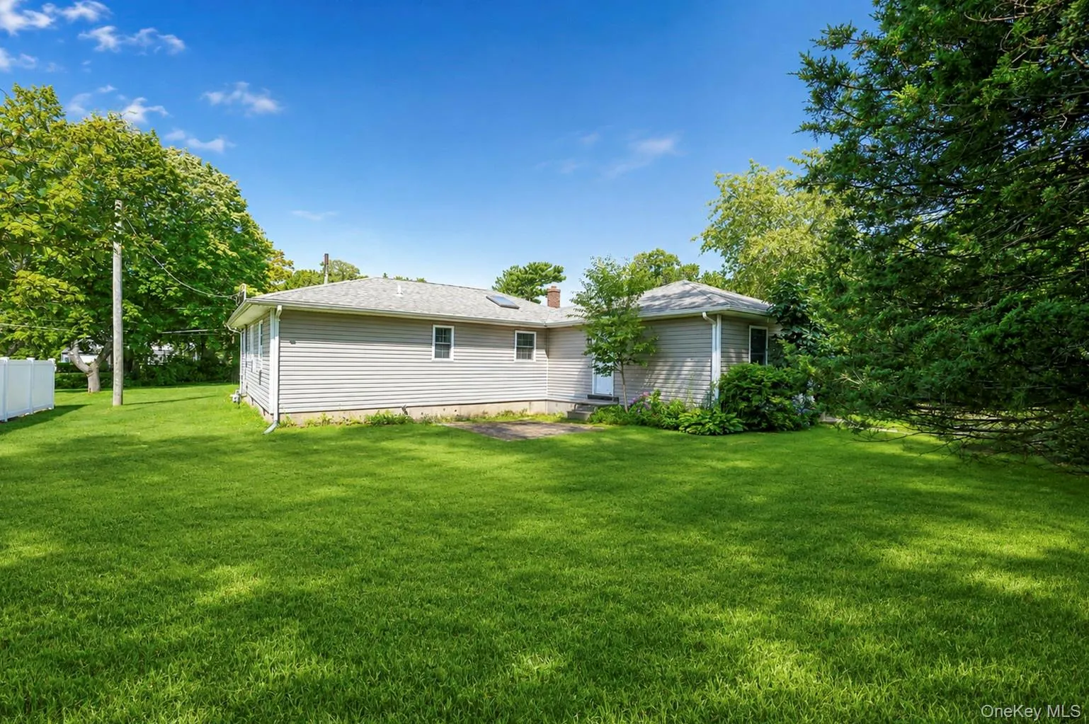 899 Hawkins Avenue, Brookhaven, NY, 4 Bedrooms Bedrooms, 8 Rooms Rooms,2 BathroomsBathrooms,Residential,For Rent,Hawkins,0,1035767 899 Hawkins Avenue, Brookhaven, NY, 4 Bedrooms Bedrooms, 8 Rooms Rooms,2 BathroomsBathrooms,Residential,For Rent,Hawkins,0,1035767