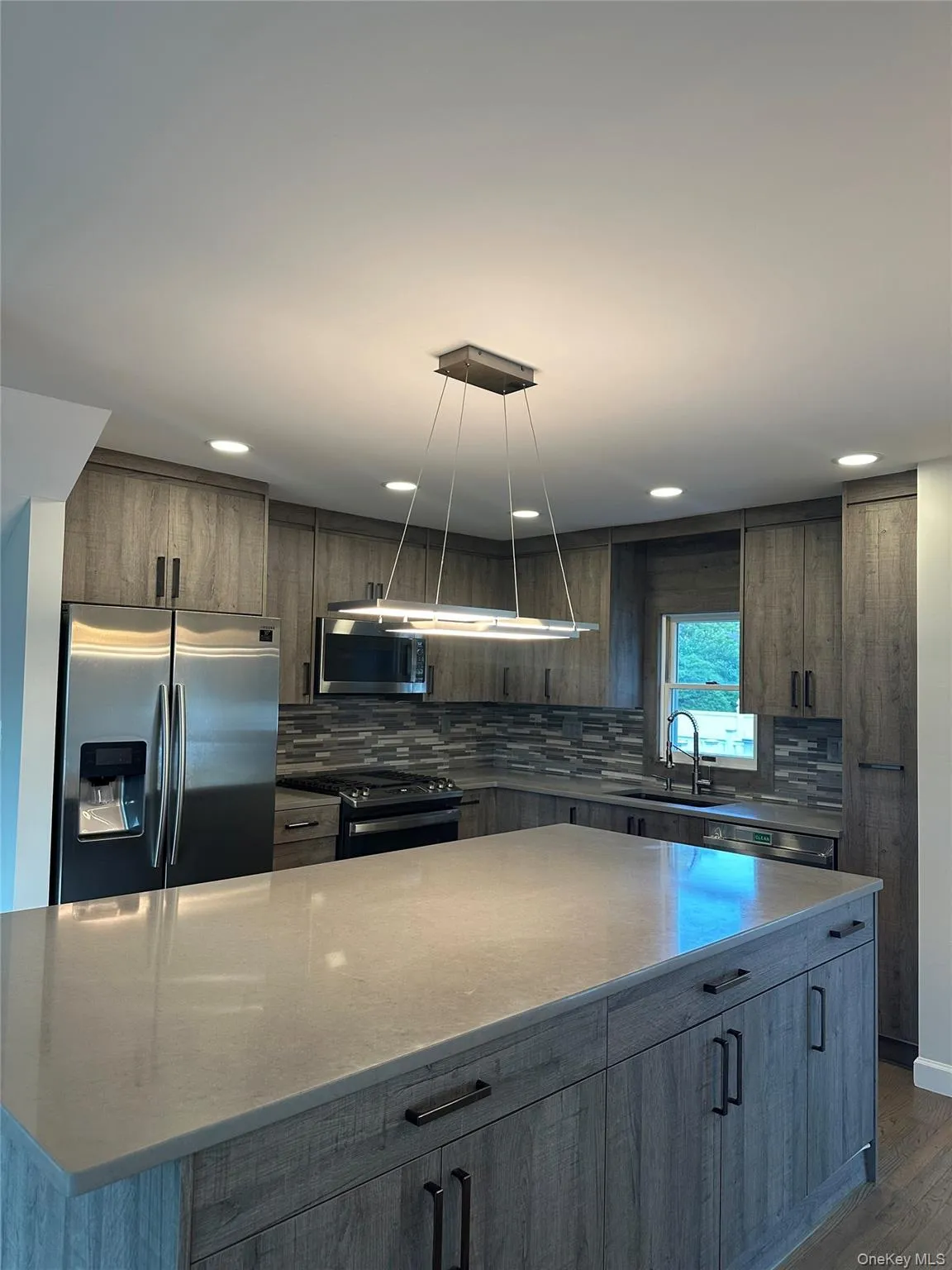 25 Cumberland Road, Oyster Bay, NY, 4 Bedrooms Bedrooms, 8 Rooms Rooms,3 BathroomsBathrooms,Residential Lease,For Rent,Cumberland,0,1035770 25 Cumberland Road, Oyster Bay, NY, 4 Bedrooms Bedrooms, 8 Rooms Rooms,3 BathroomsBathrooms,Residential Lease,For Rent,Cumberland,0,1035770